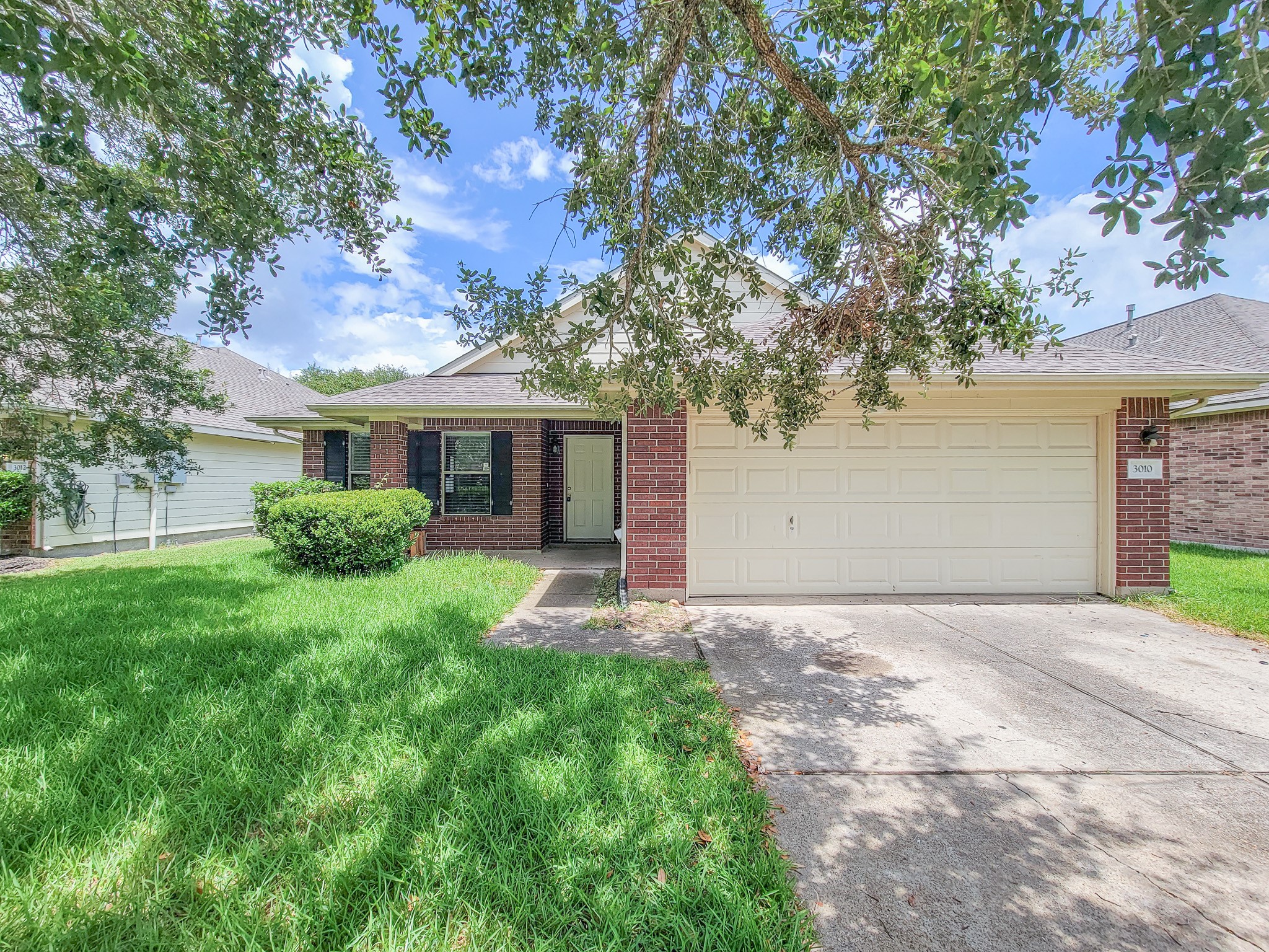3010 Stonecross Lane Property Photo 1