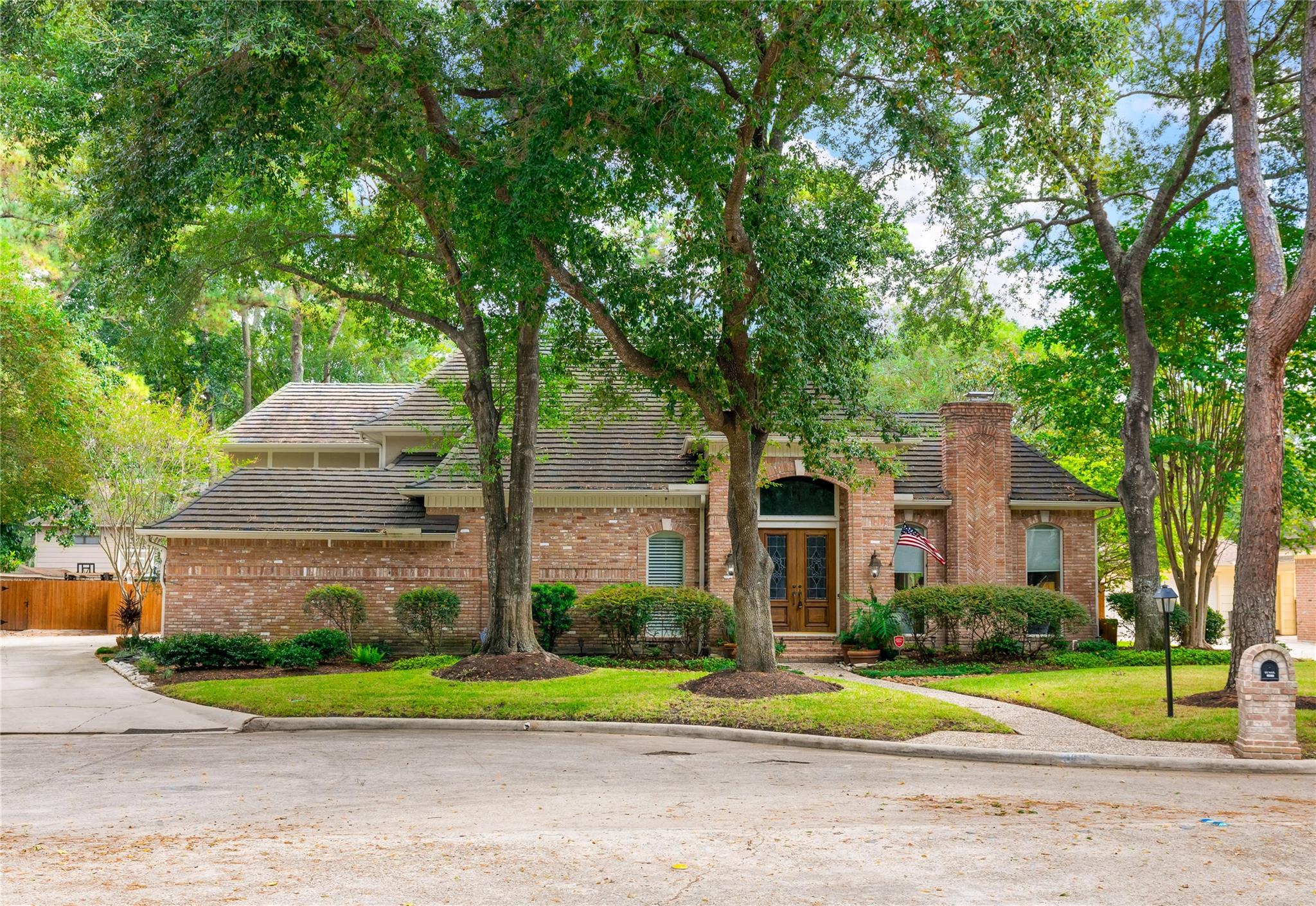 14018 Court Of Regents, Houston Tx 77069 Property Photo 1