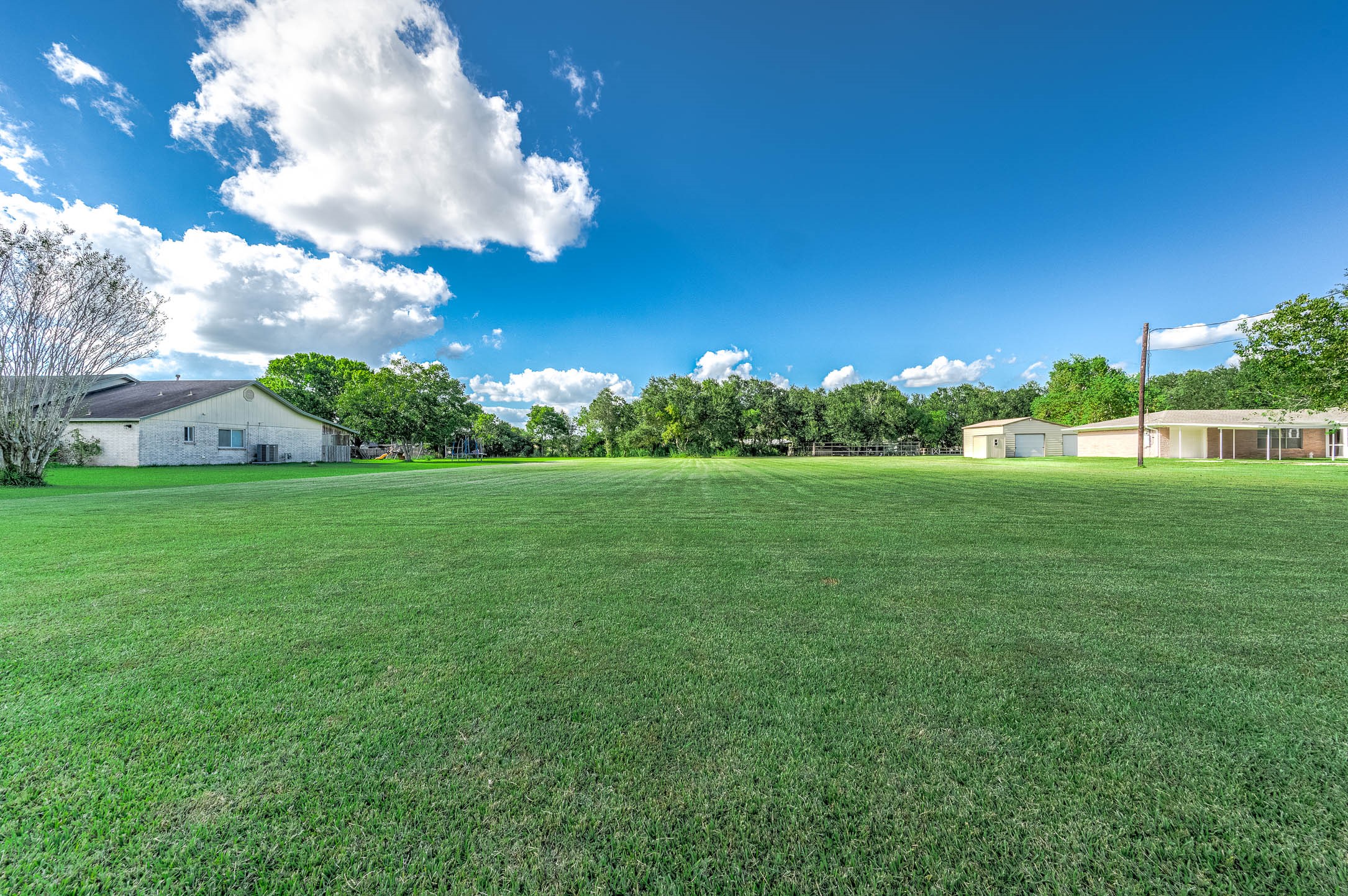 00 Mustang Drive Property Photo 4