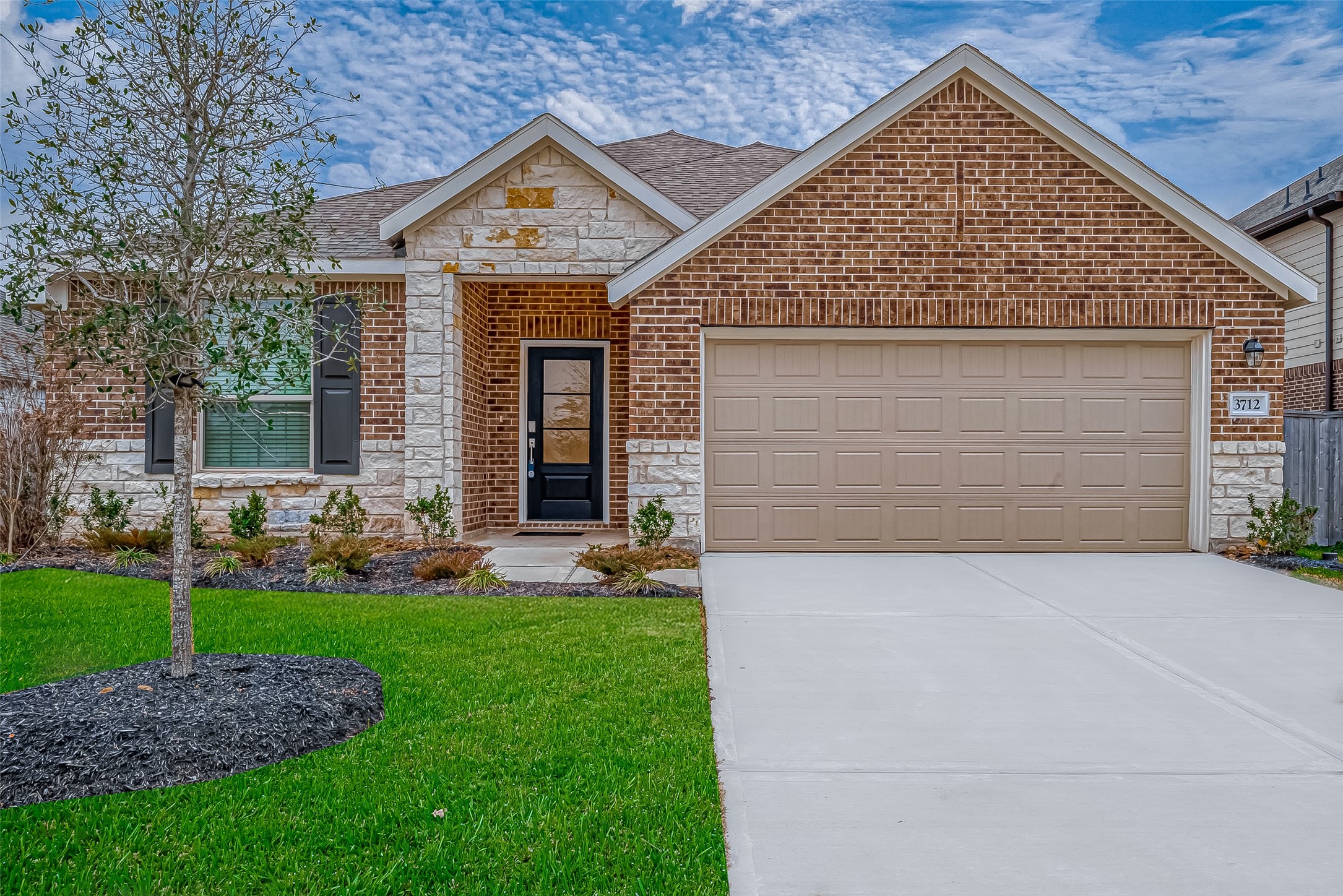 3712 Windy Brook Road Property Photo 4