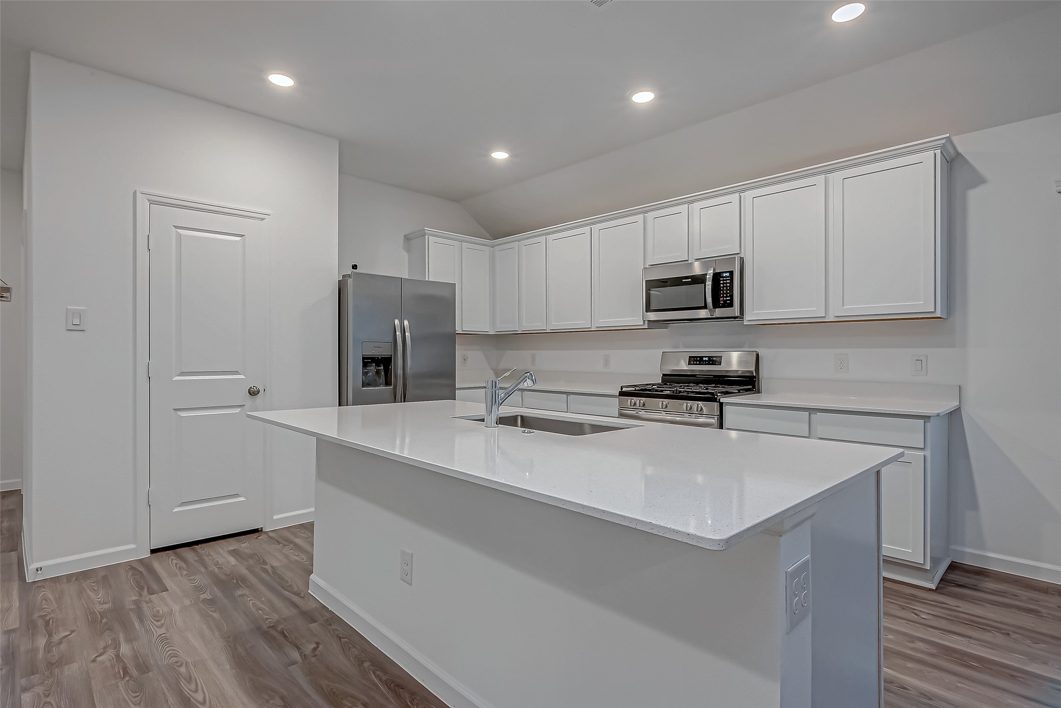 3712 Windy Brook Road Property Photo 14