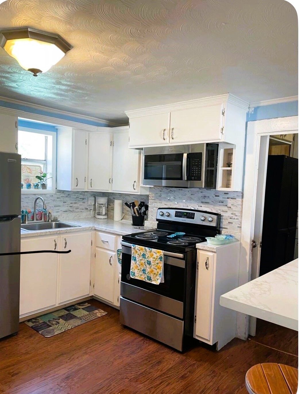 1028 Avenue L Property Photo 6