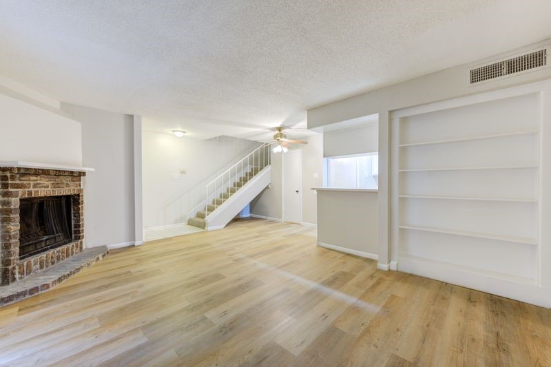 2800 Jeanetta Street 1407 Property Photo 3