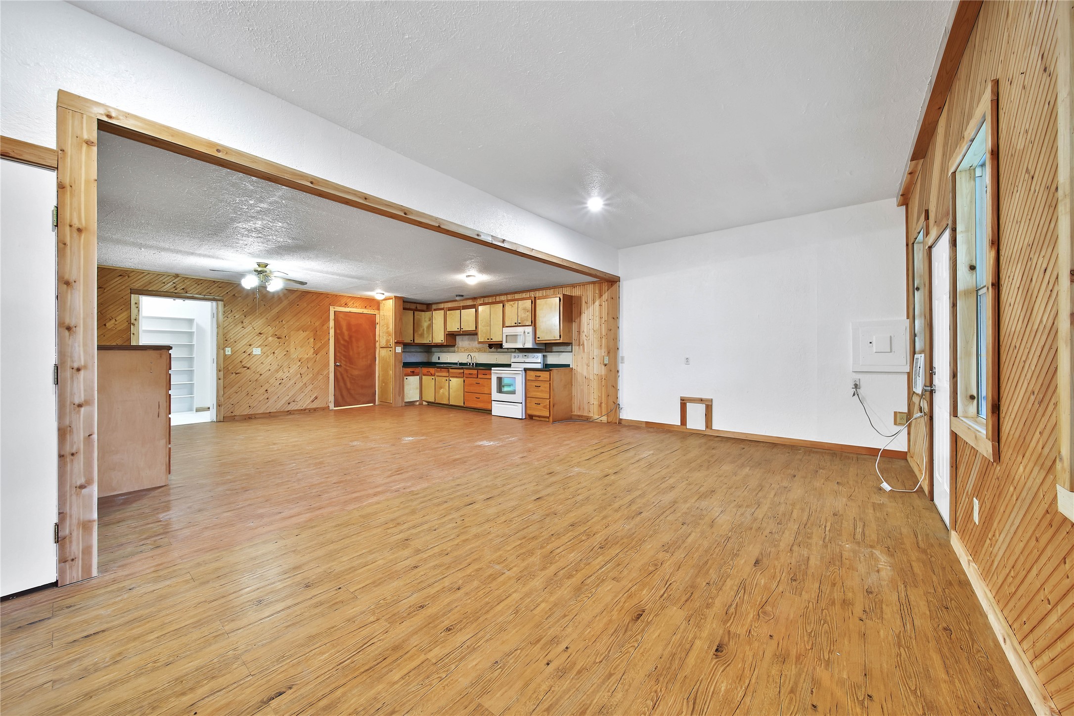 14668 Lynnwood Drive Property Photo 11