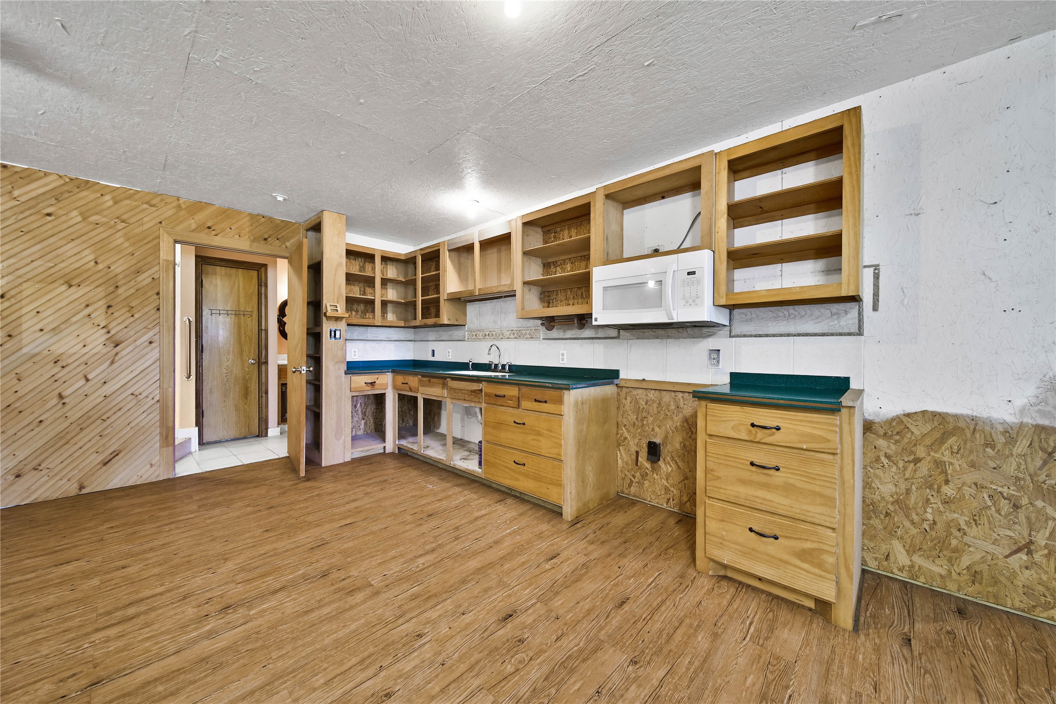 14668 Lynnwood Drive Property Photo 13