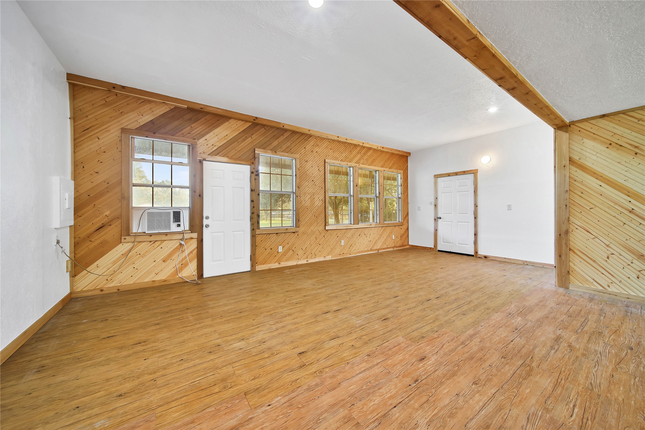 14668 Lynnwood Drive Property Photo 17