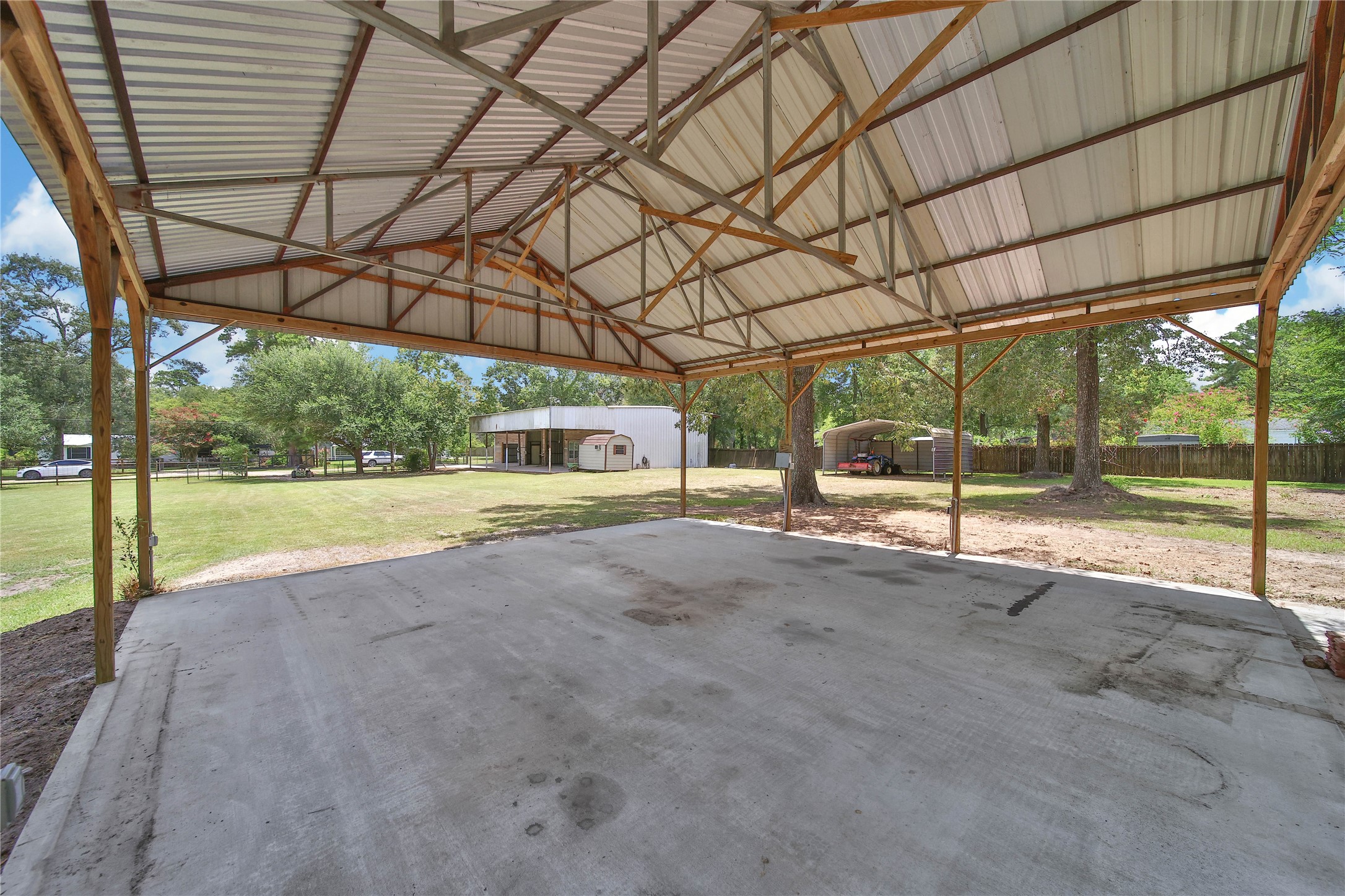 14668 Lynnwood Drive Property Photo 24