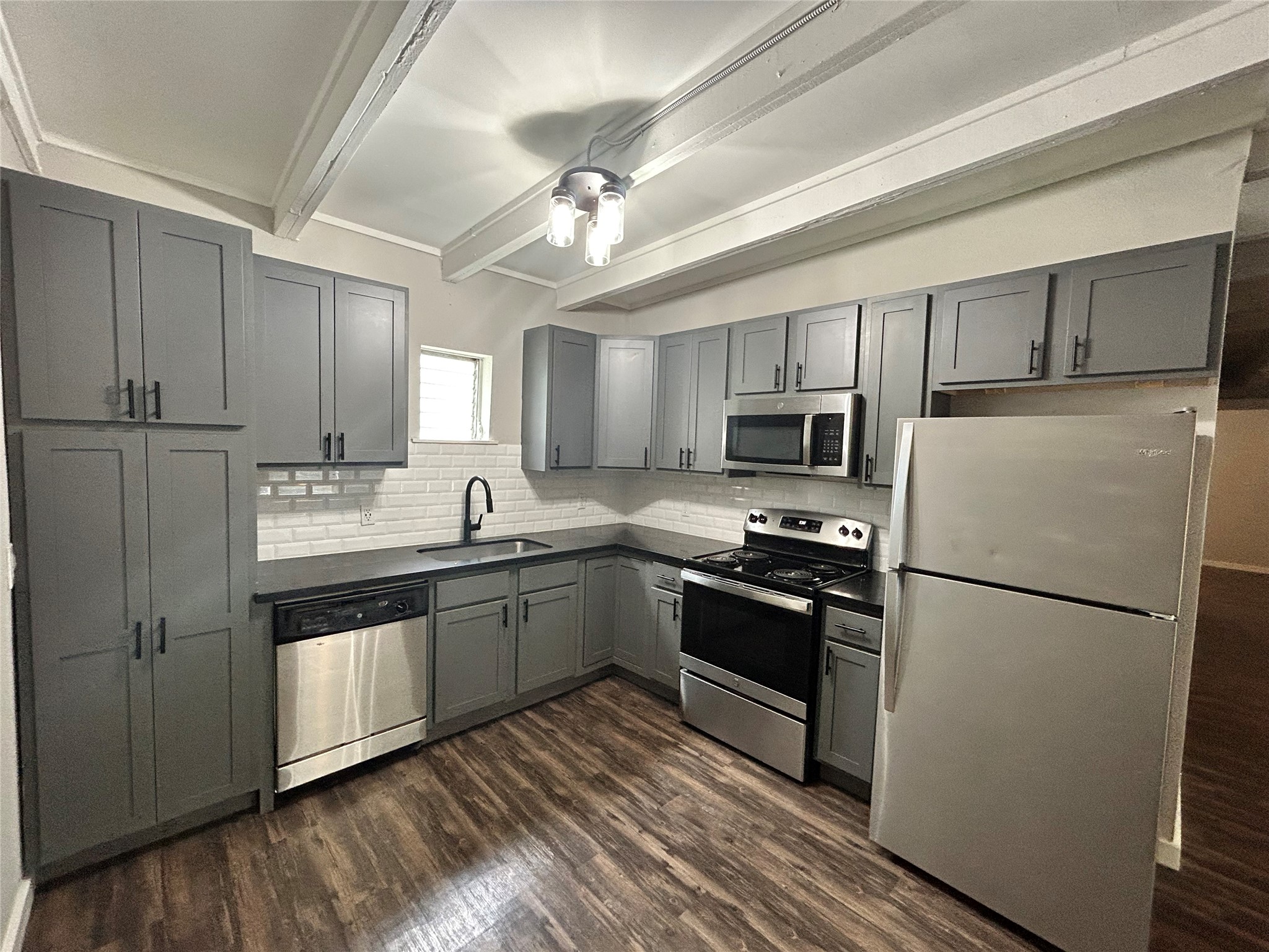 219 Marshall Street 207 Property Photo 1