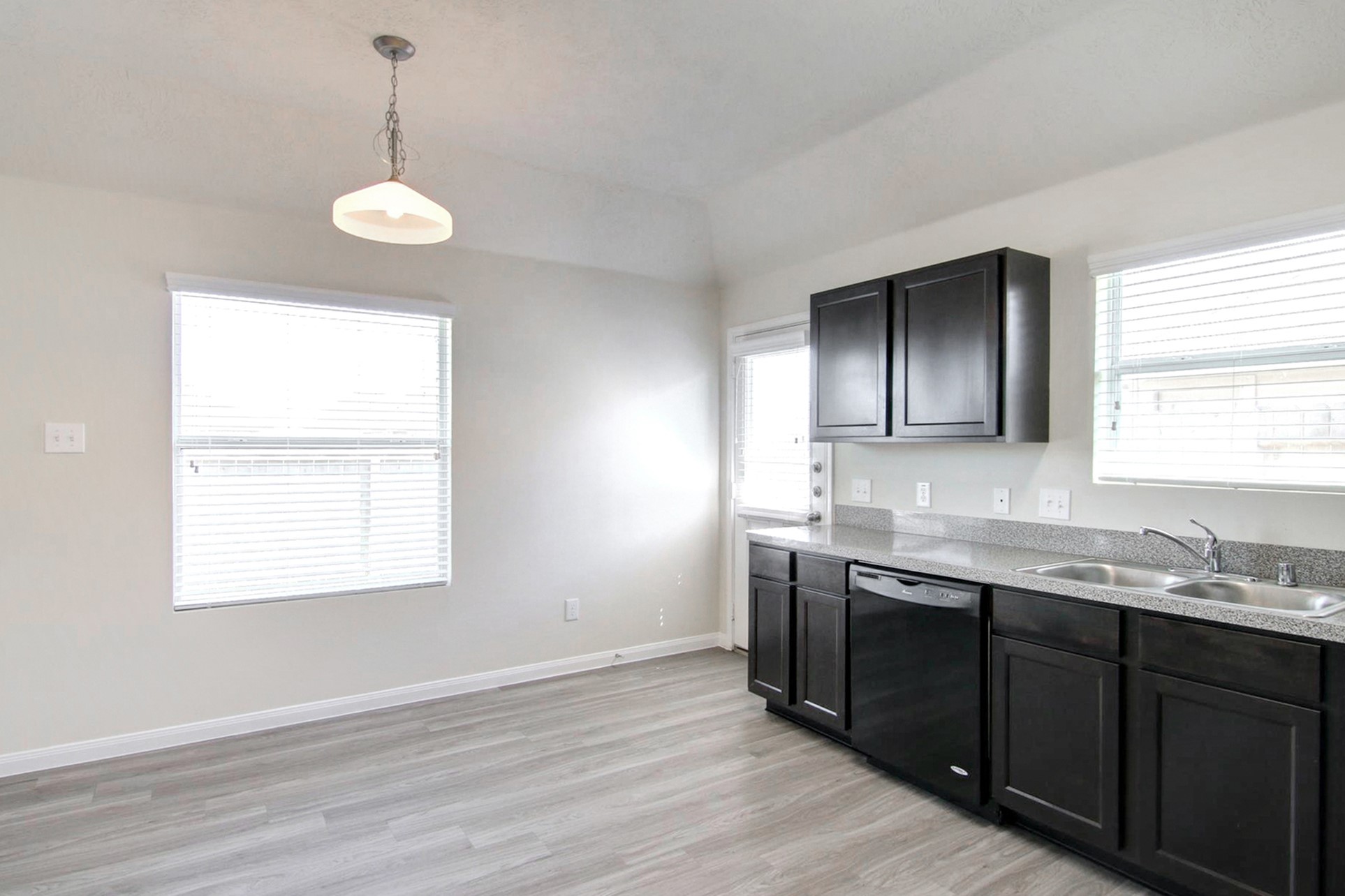 12703 Rio Nueces Lane Property Photo 3