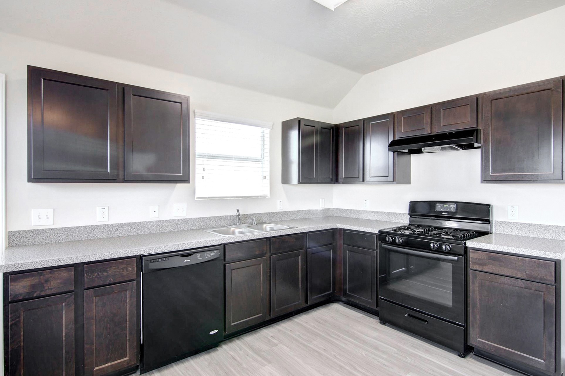 12703 Rio Nueces Lane Property Photo 4