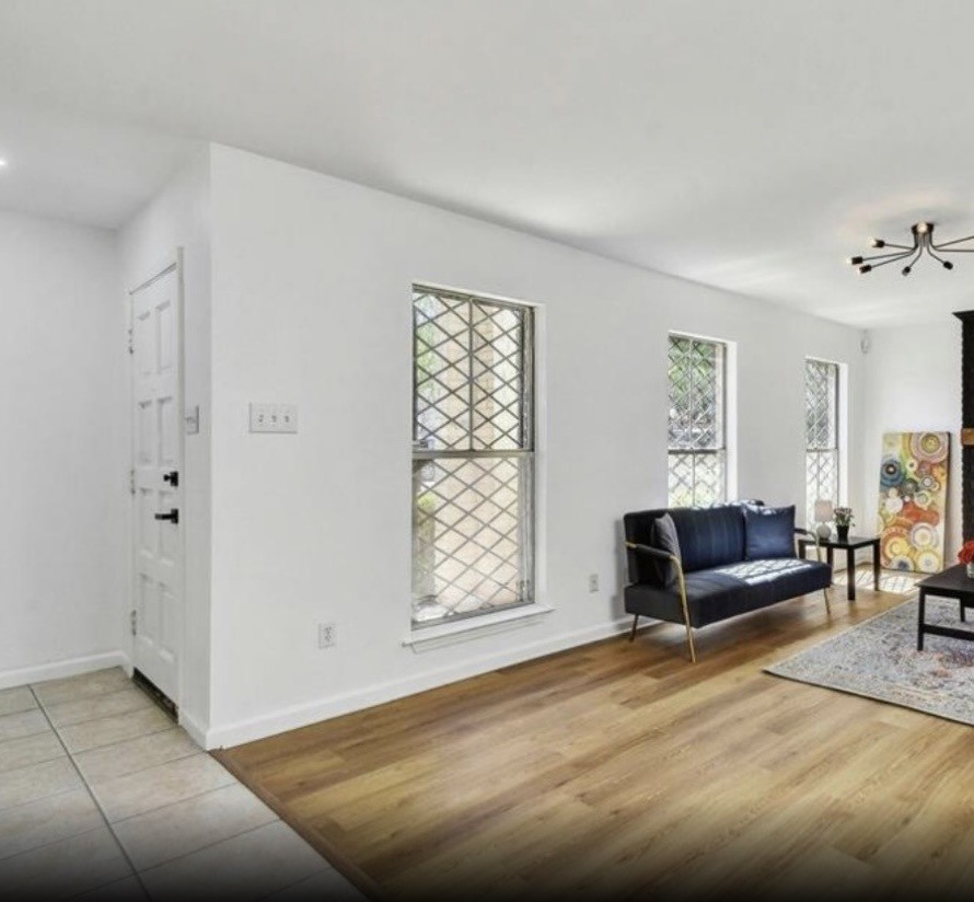 11821 Petal Drive Property Photo 3