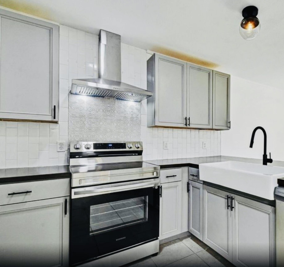11821 Petal Drive Property Photo 7
