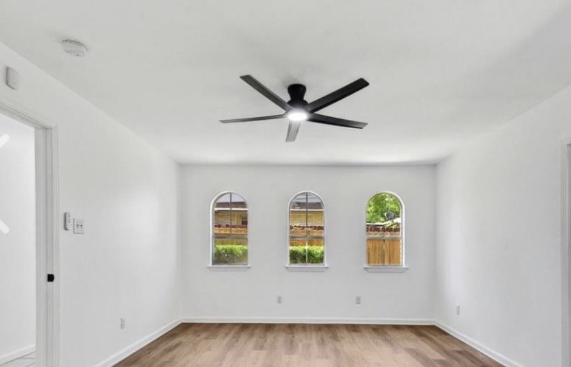 11821 Petal Drive Property Photo 9