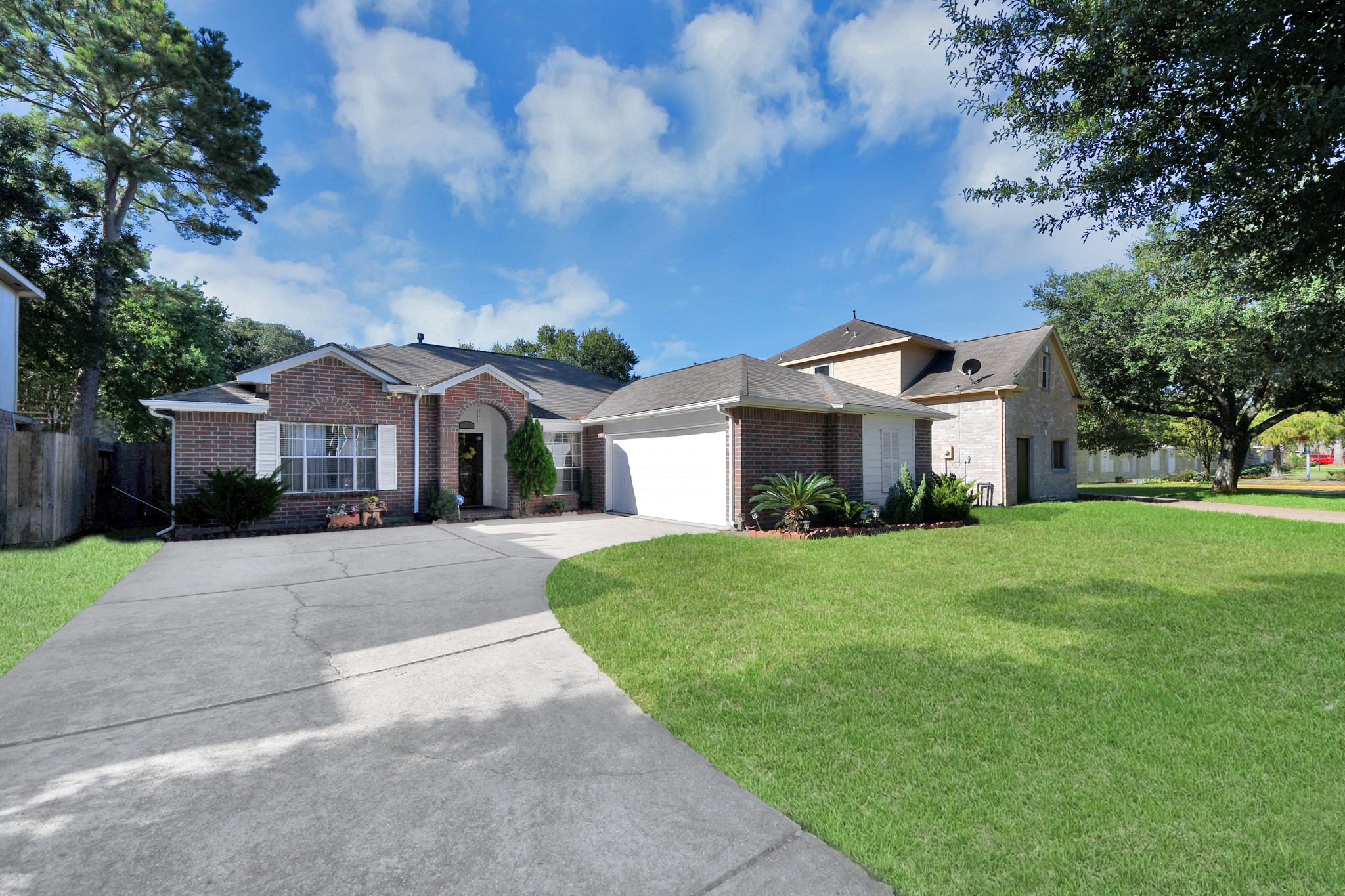 16131 Cypress Valley Drive Property Photo 5