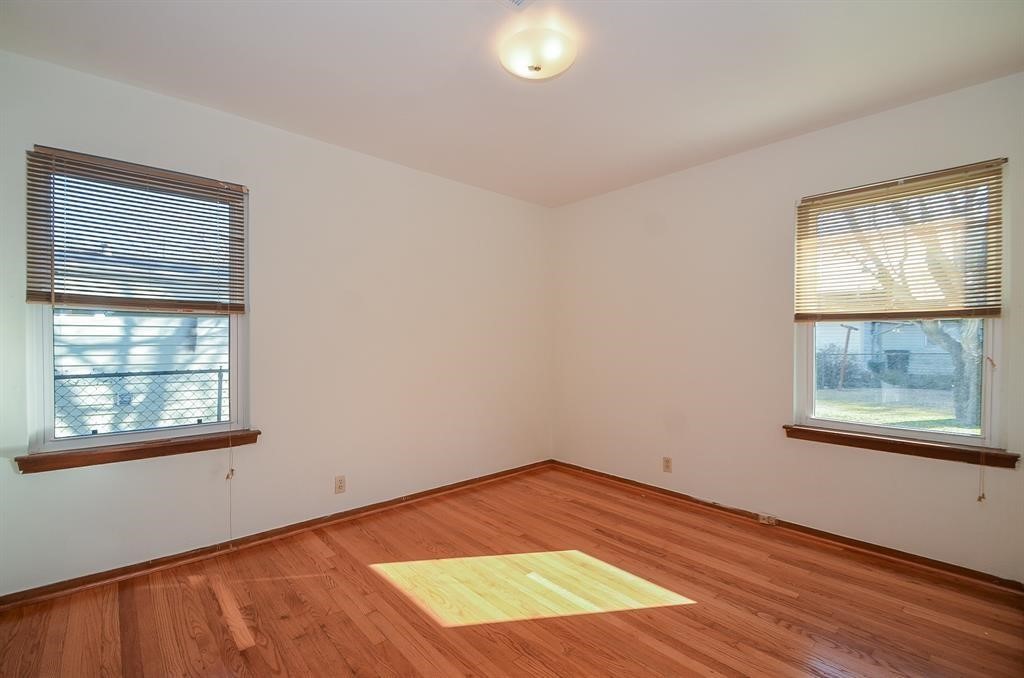 6923 Cole Creek Drive Property Photo 10