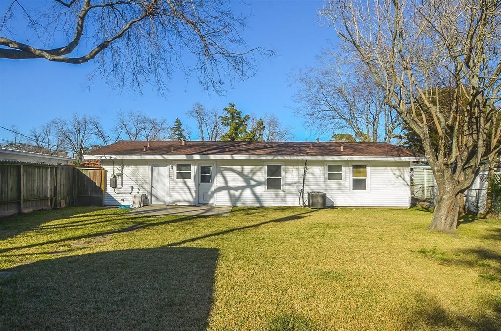 6923 Cole Creek Drive Property Photo 13