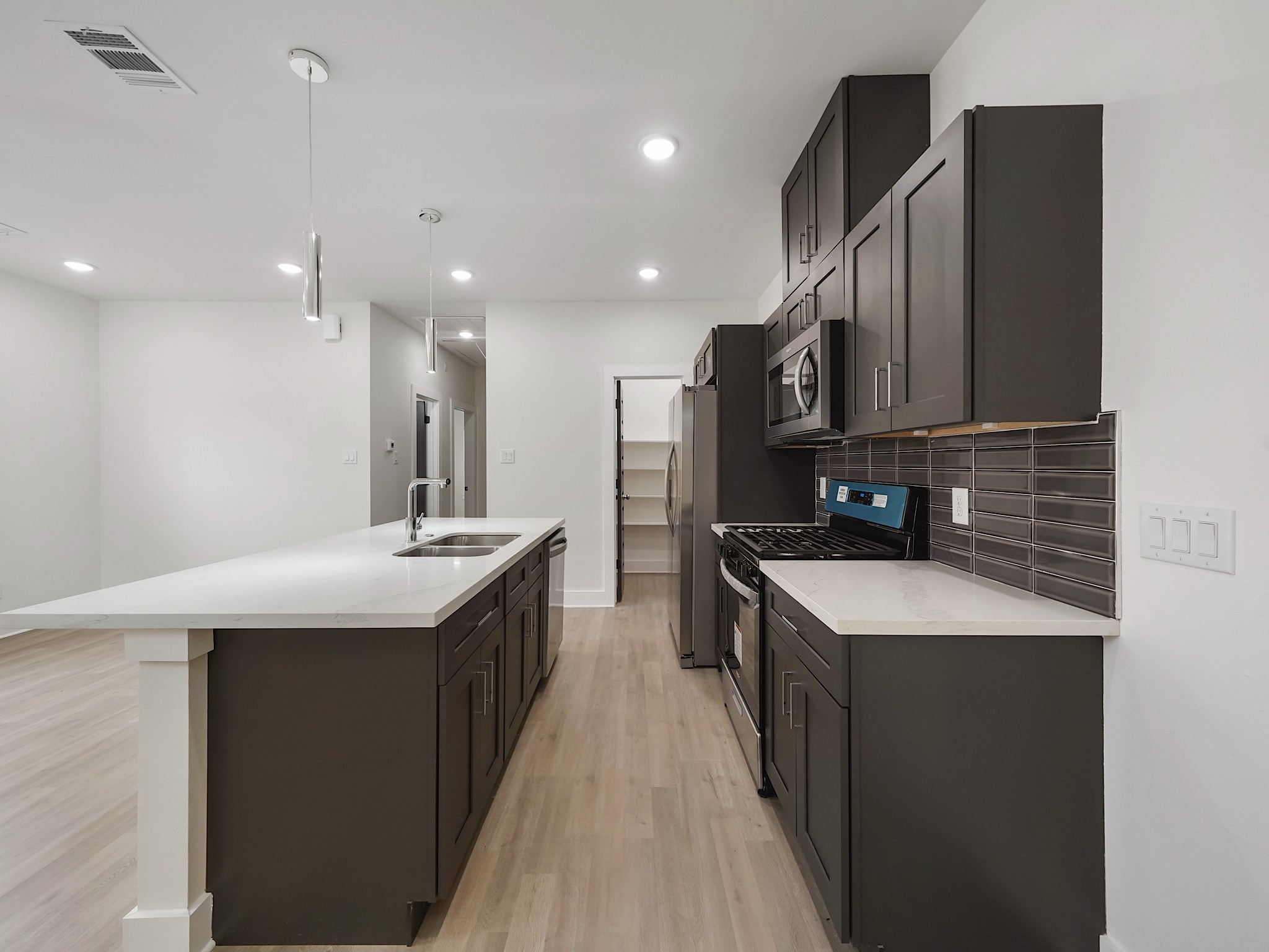 8122 Double Avenue B Property Photo 6