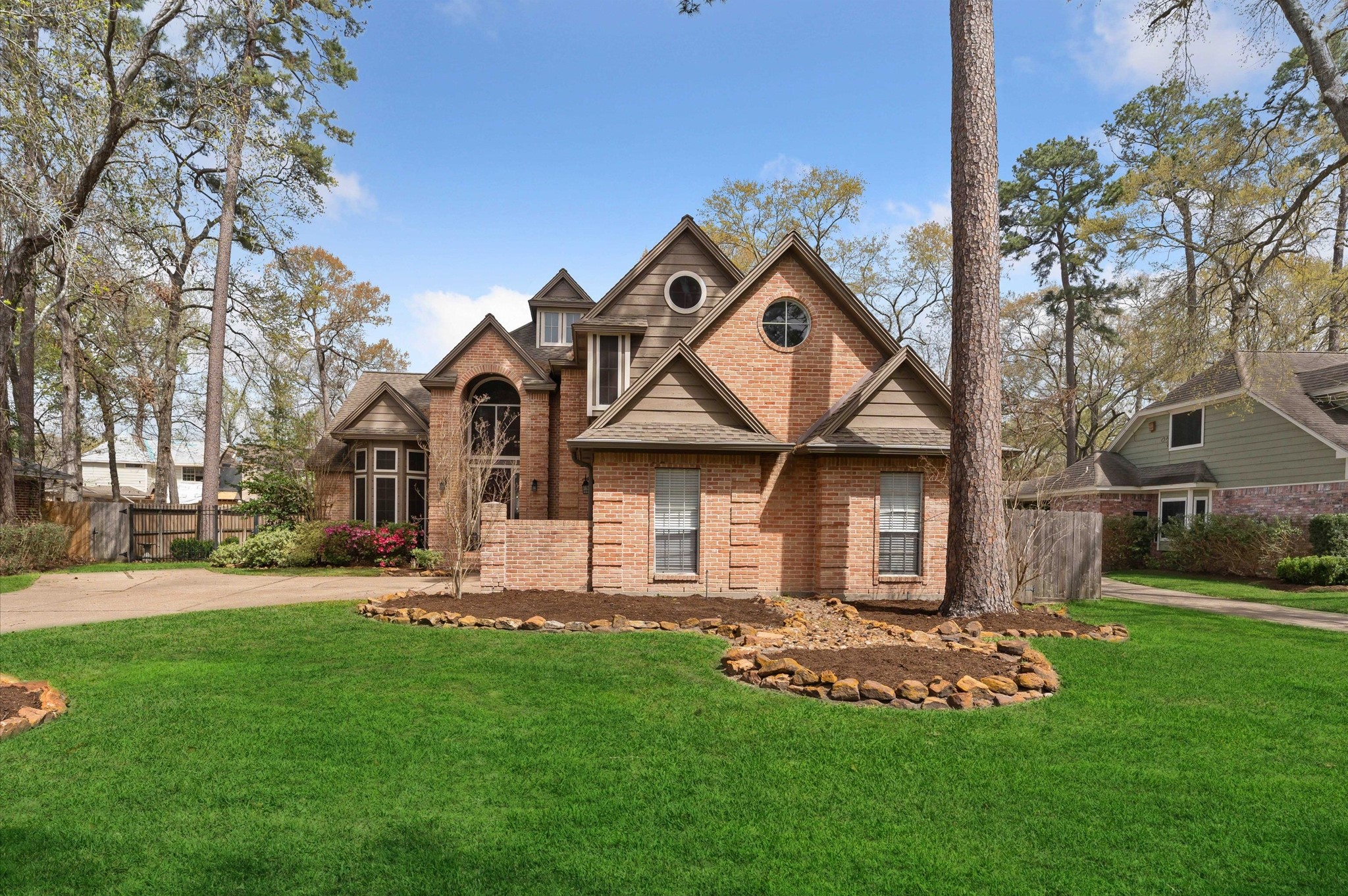 Deerwood Elementary School Real Estate Listings Main Image