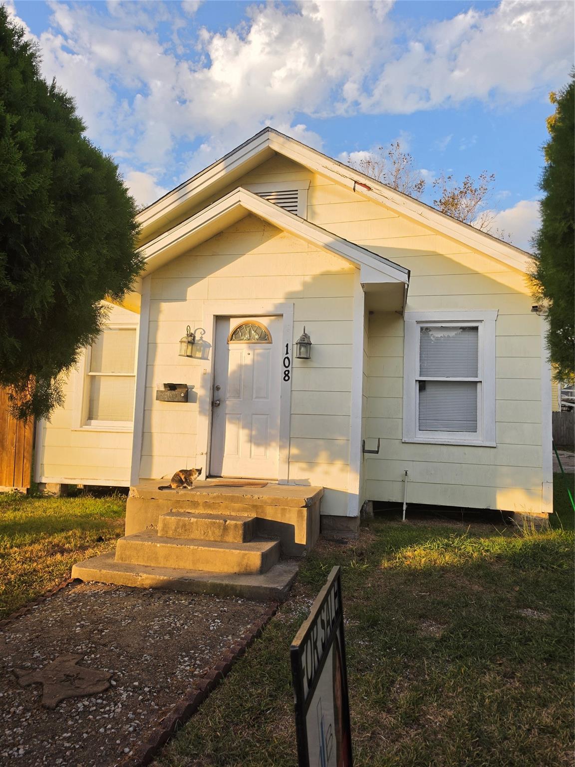 108 W Humble Street, Baytown Tx 77520 Property Photo 5