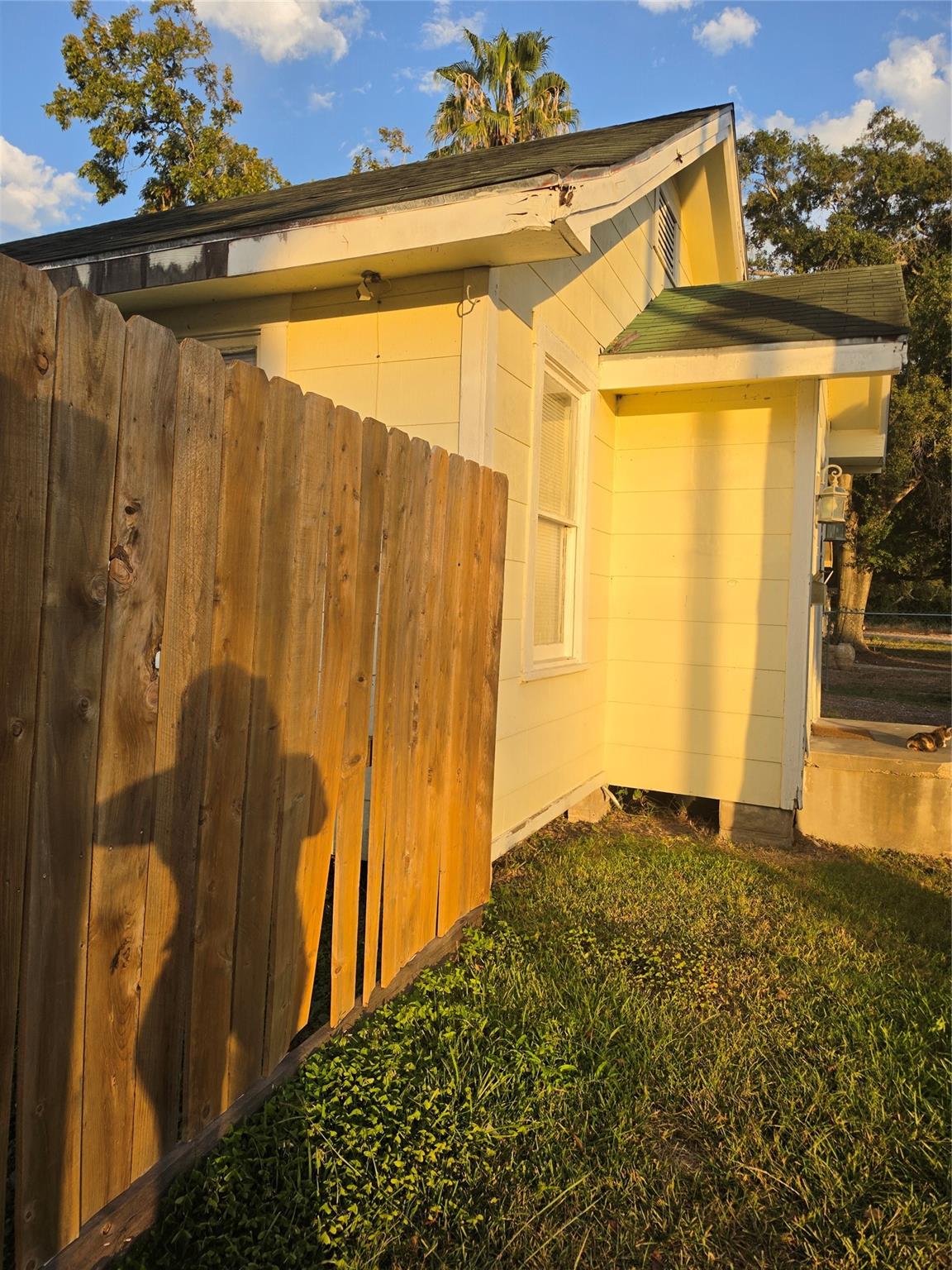 108 W Humble Street, Baytown Tx 77520 Property Photo 8