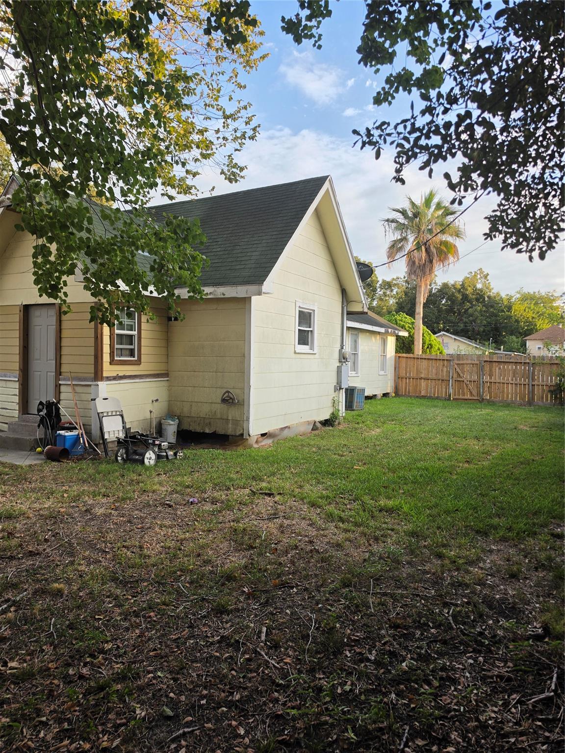 108 W Humble Street, Baytown Tx 77520 Property Photo 12