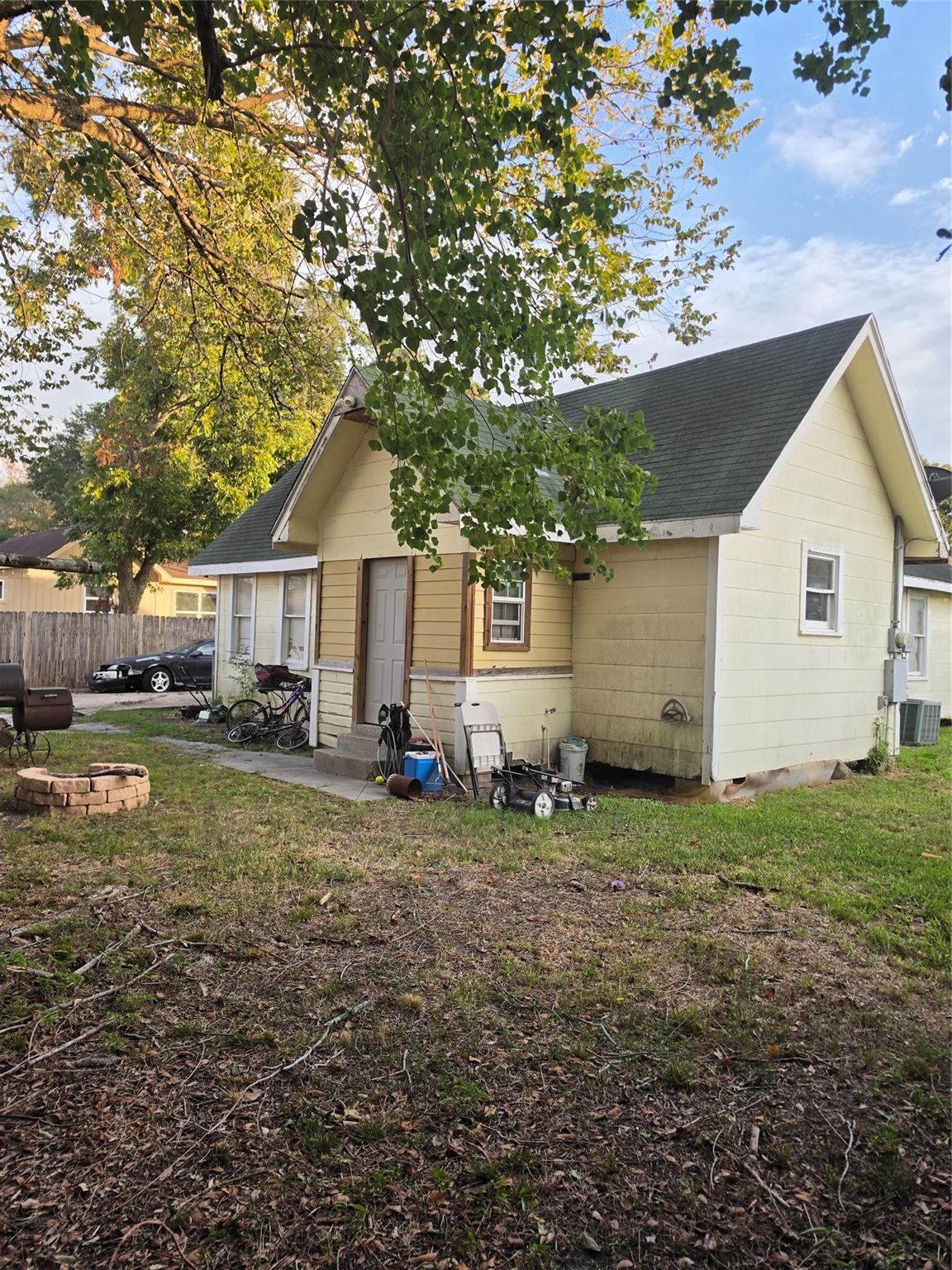 108 W Humble Street, Baytown Tx 77520 Property Photo 13