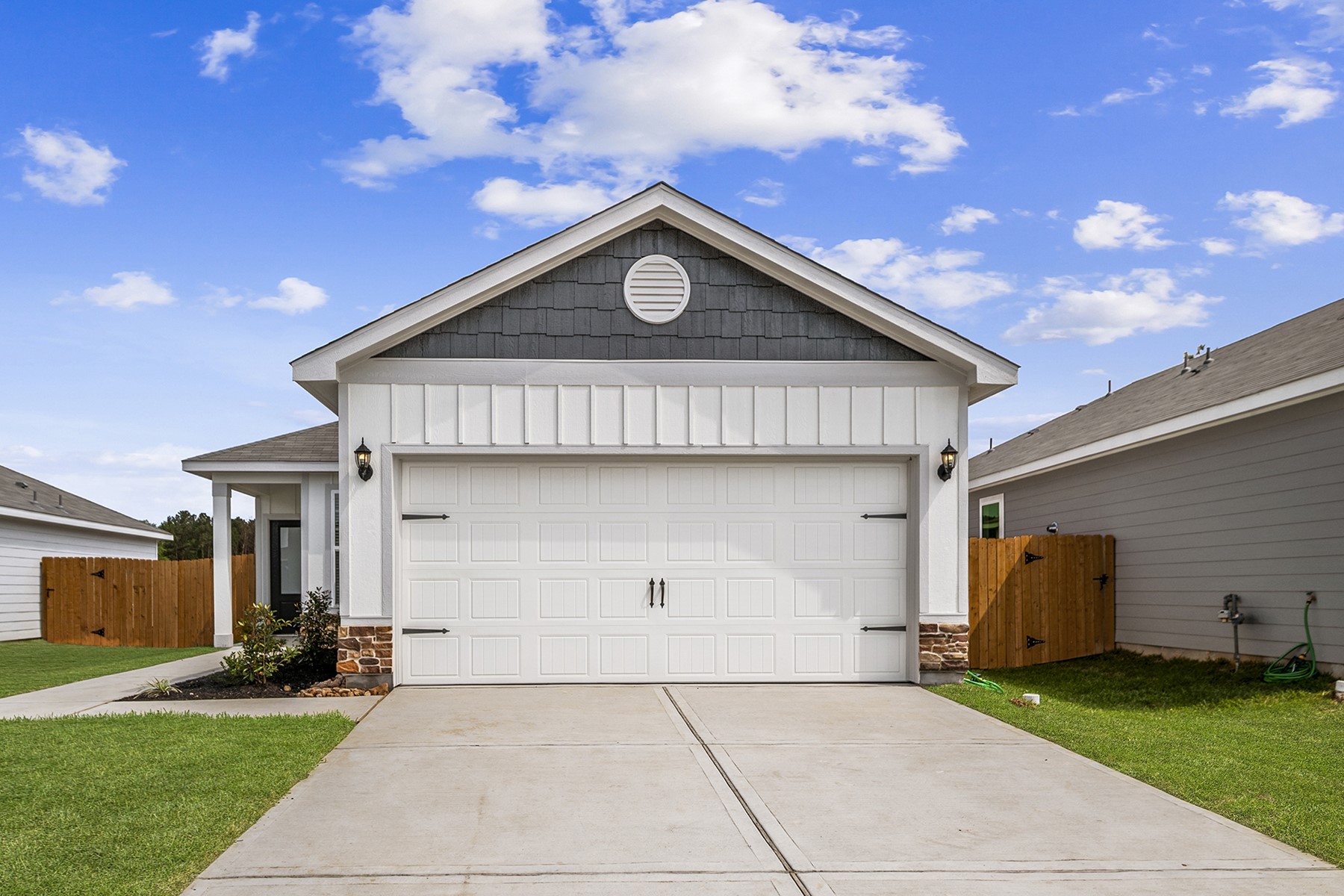 15511 Caramel Springs Drive Property Photo 1