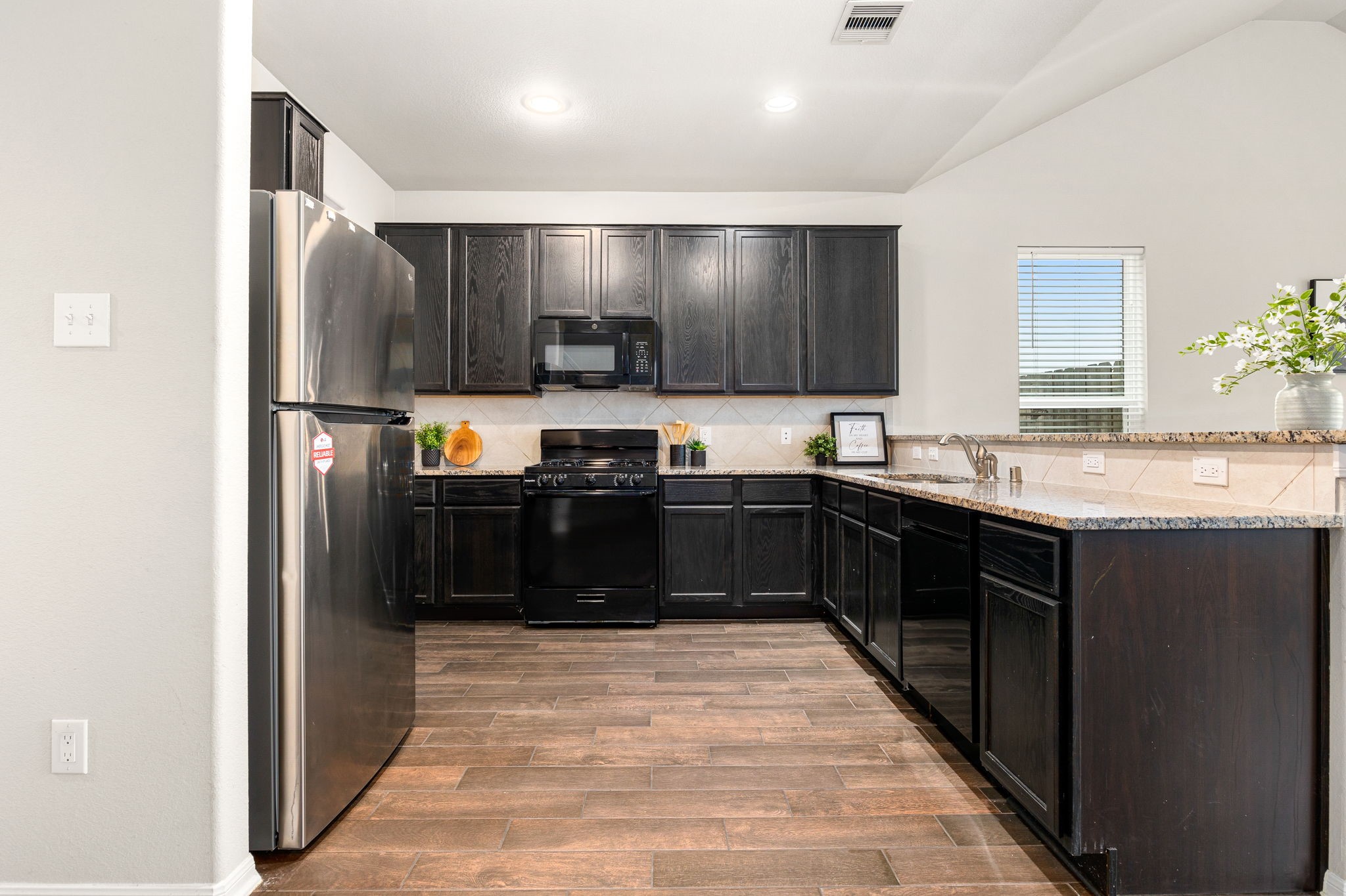 4323 Wyanngate Drive Property Photo 11