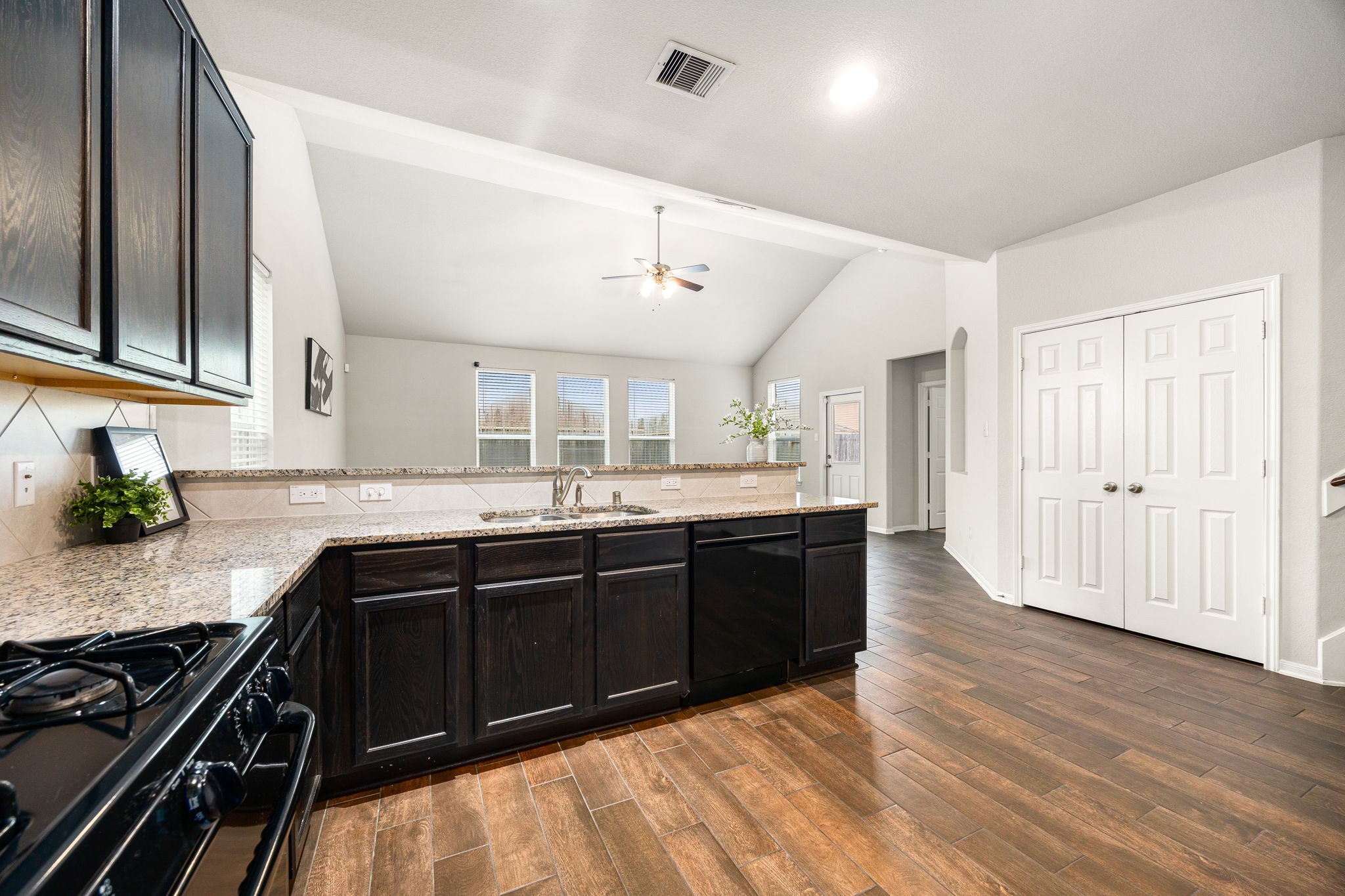 4323 Wyanngate Drive Property Photo 13