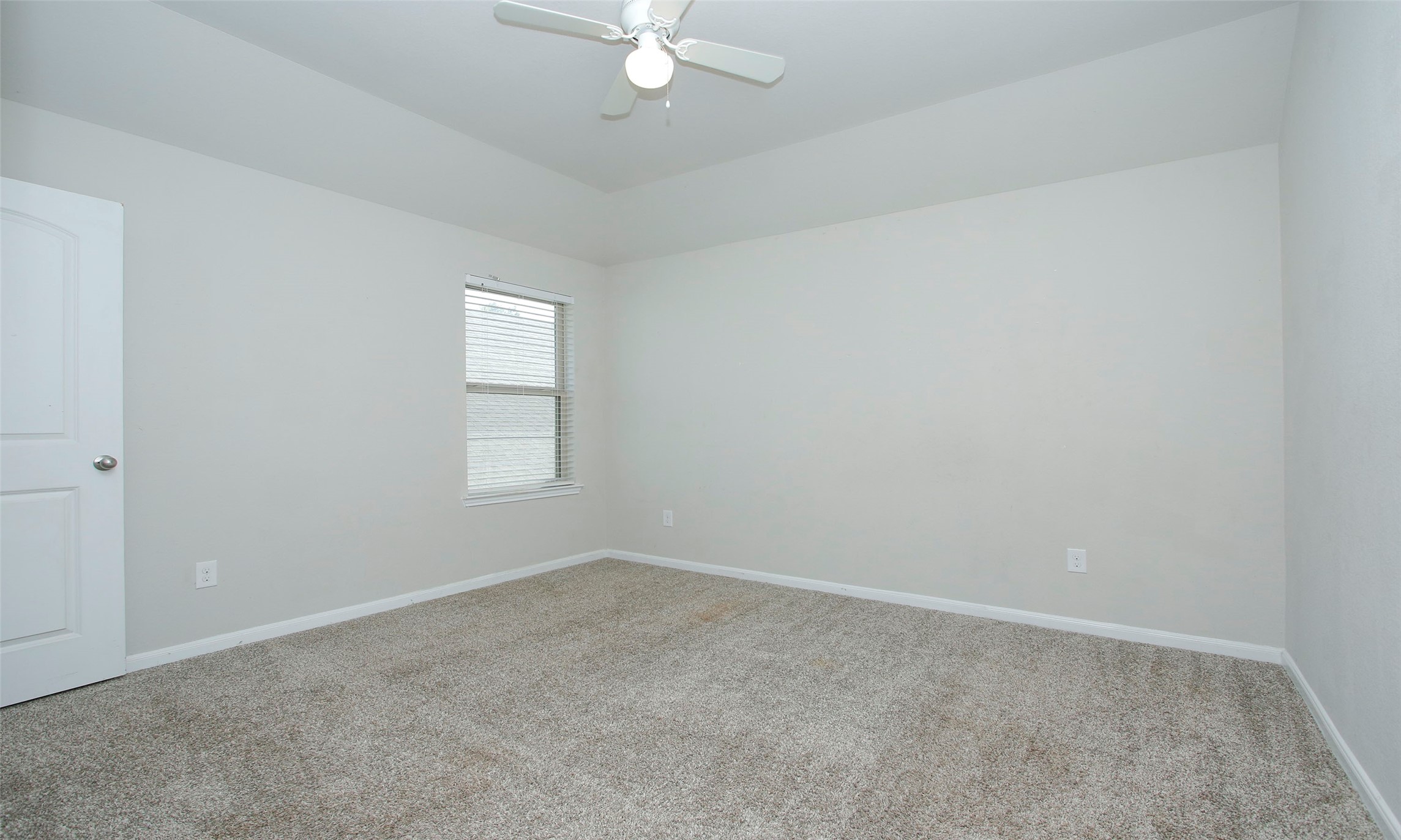 14120 Sand Ridge Court Property Photo 33