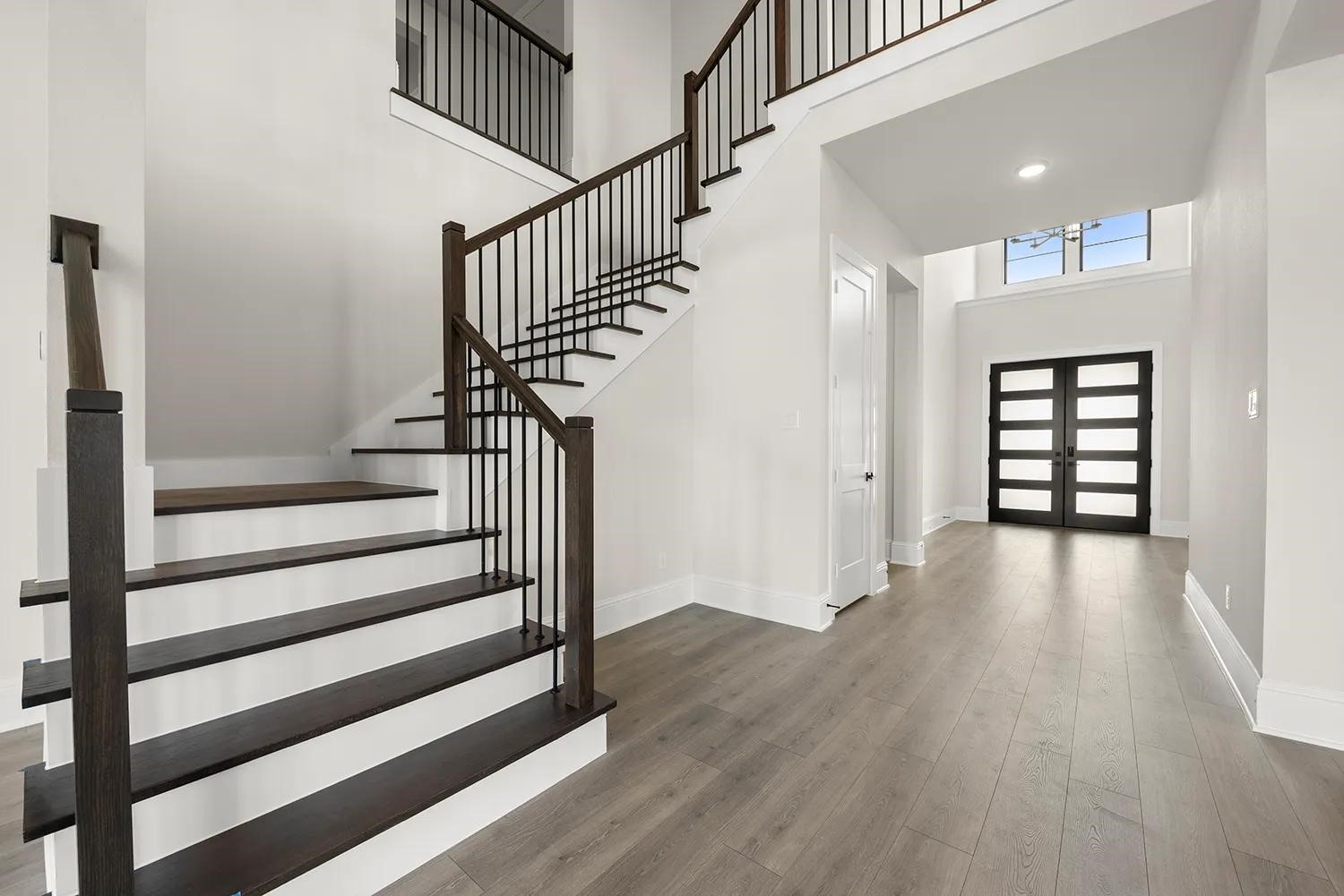 9334 Churchill Gardens Court Property Photo 4