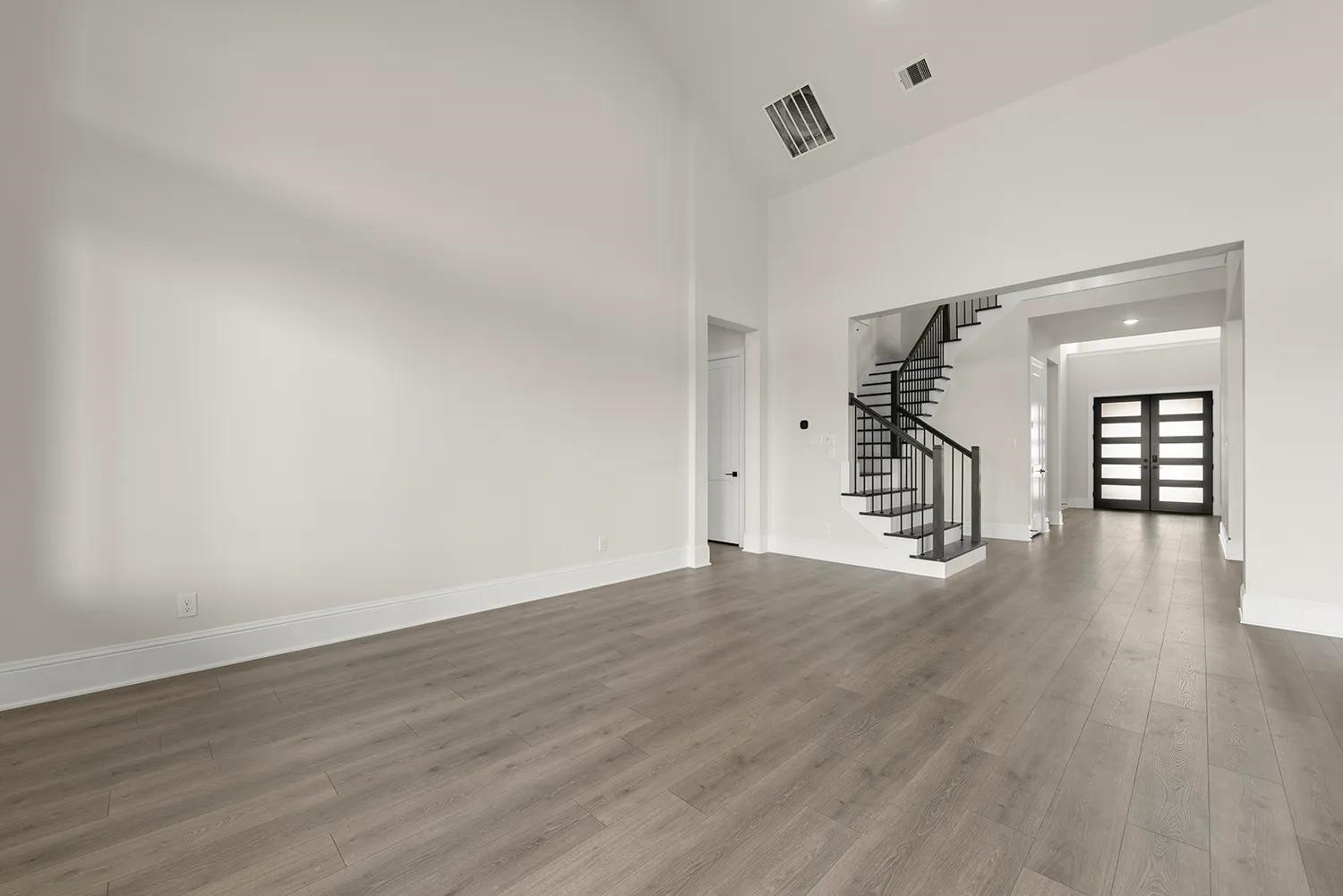 9334 Churchill Gardens Court Property Photo 5