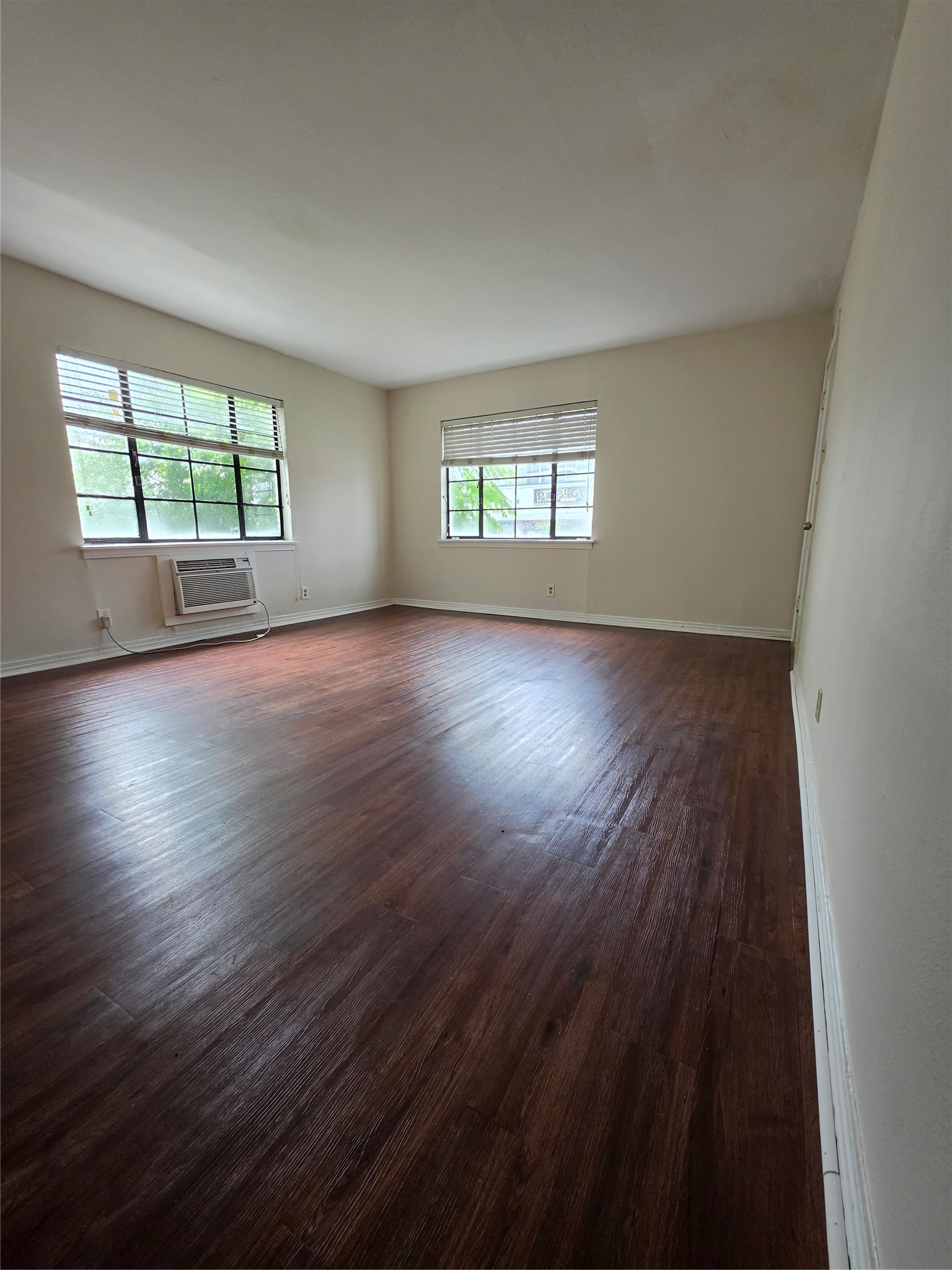 3819 S Shepherd Street 2 Property Photo 1