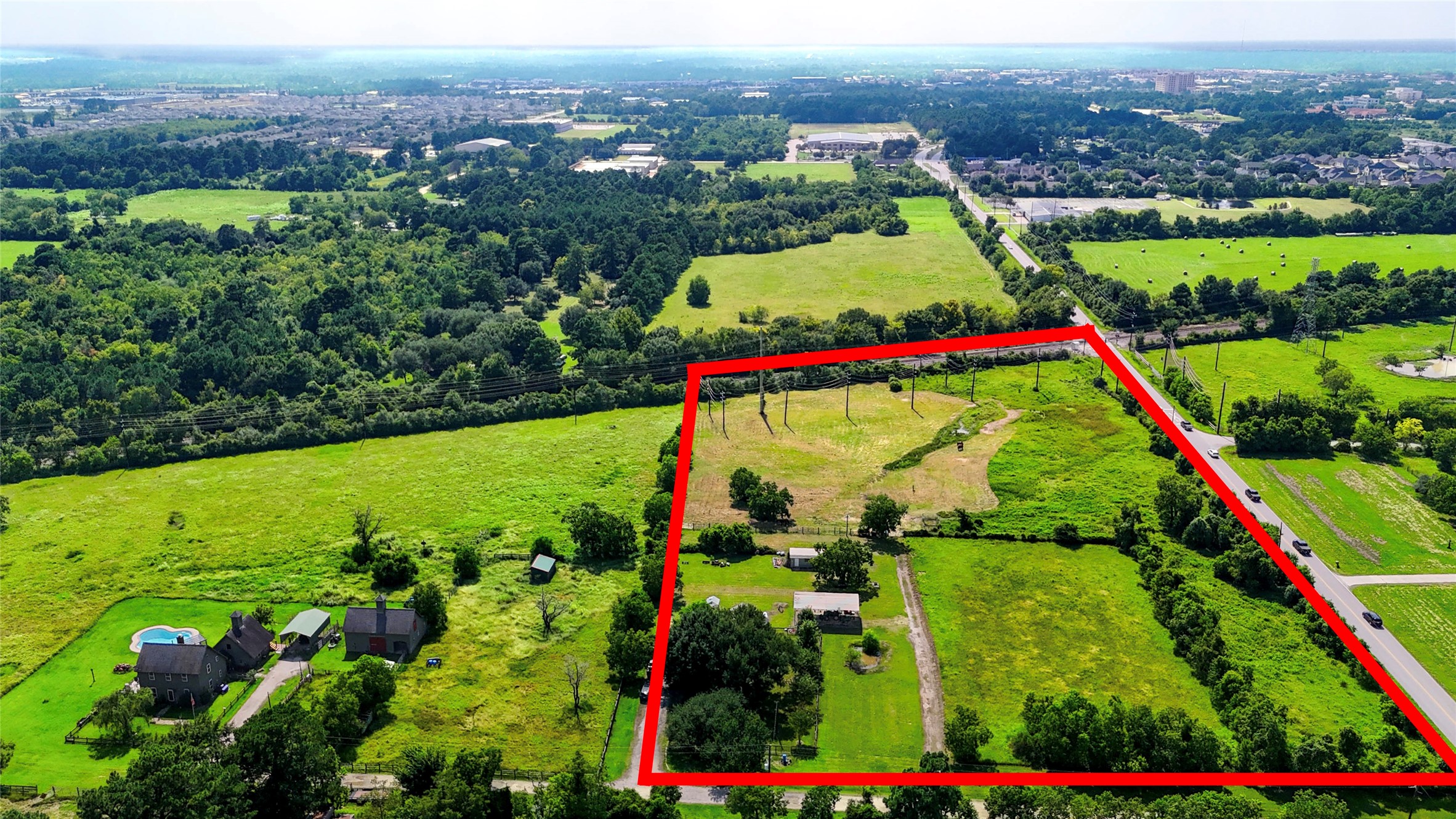 922 Agg Road Property Photo 4