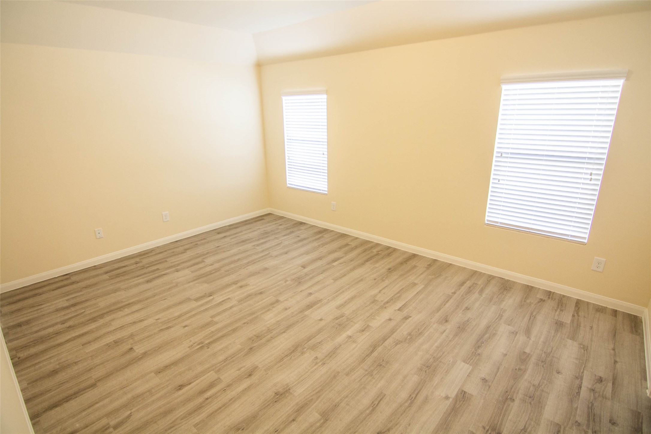 3514 Bluebird Park Lane Property Photo 6