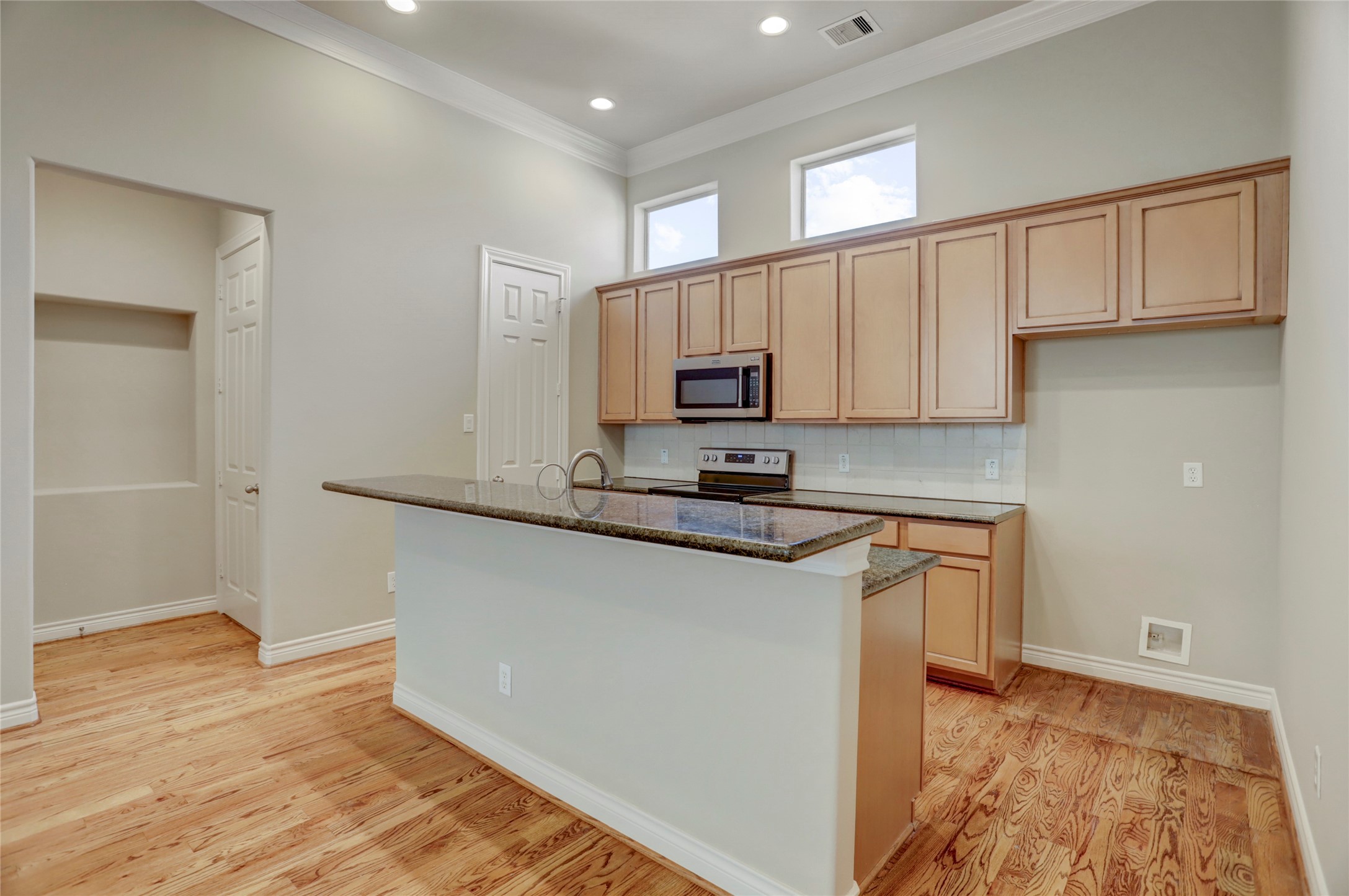 9133 Creekstone Lake Drive Property Photo 12