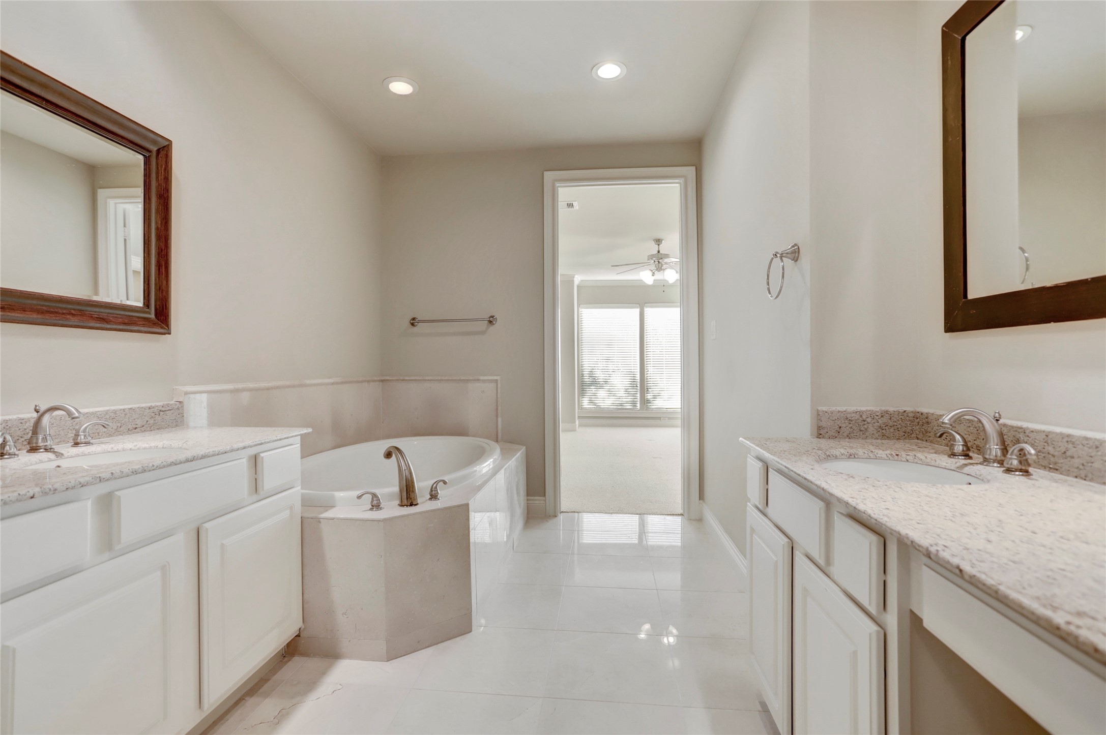 9133 Creekstone Lake Drive Property Photo 19