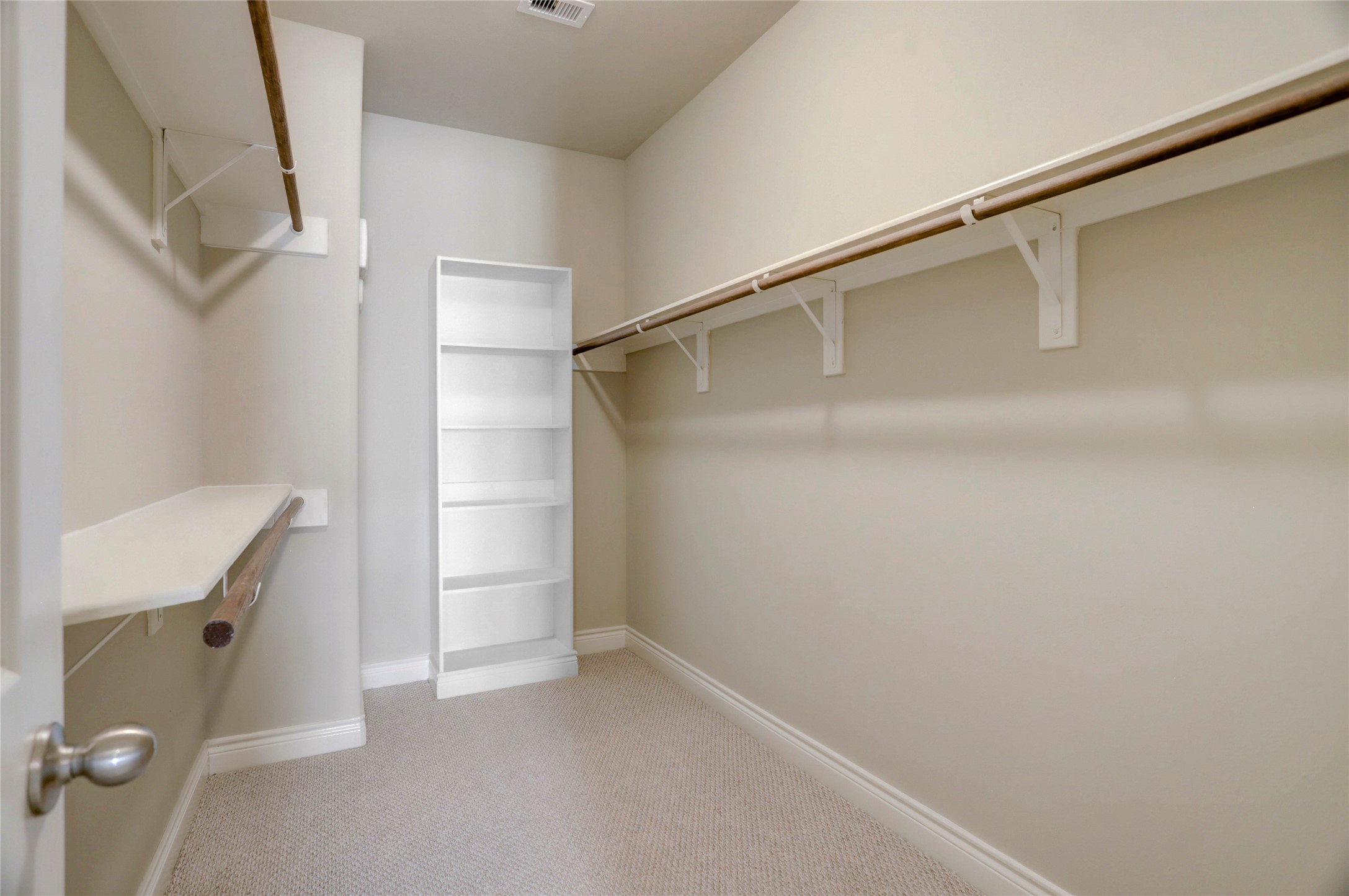 9133 Creekstone Lake Drive Property Photo 20