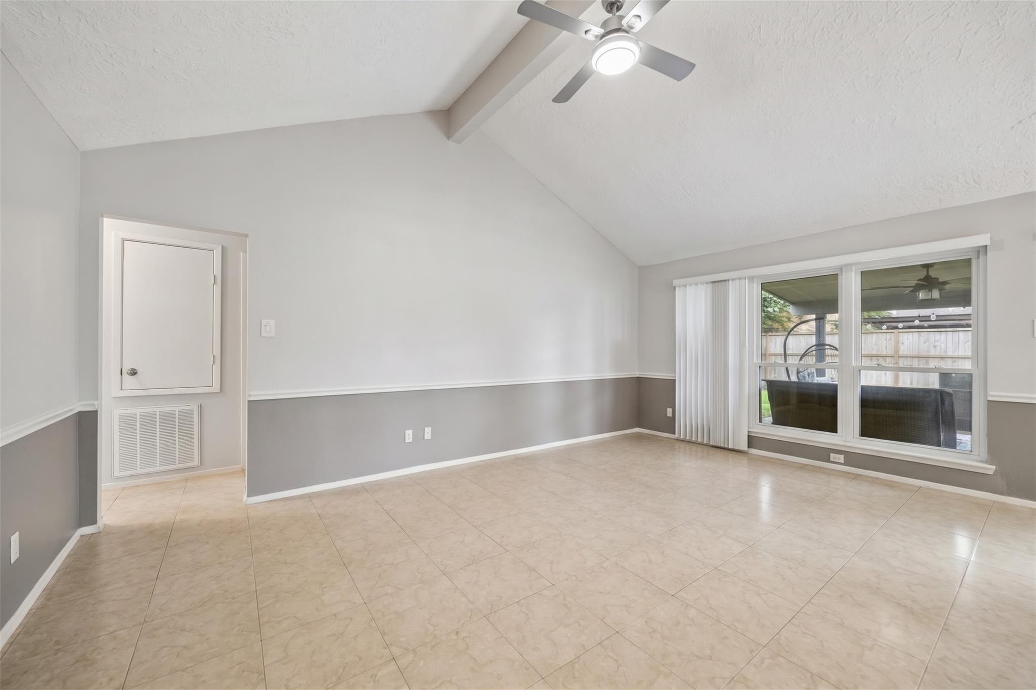 21015 Waymare Lane Property Photo 6