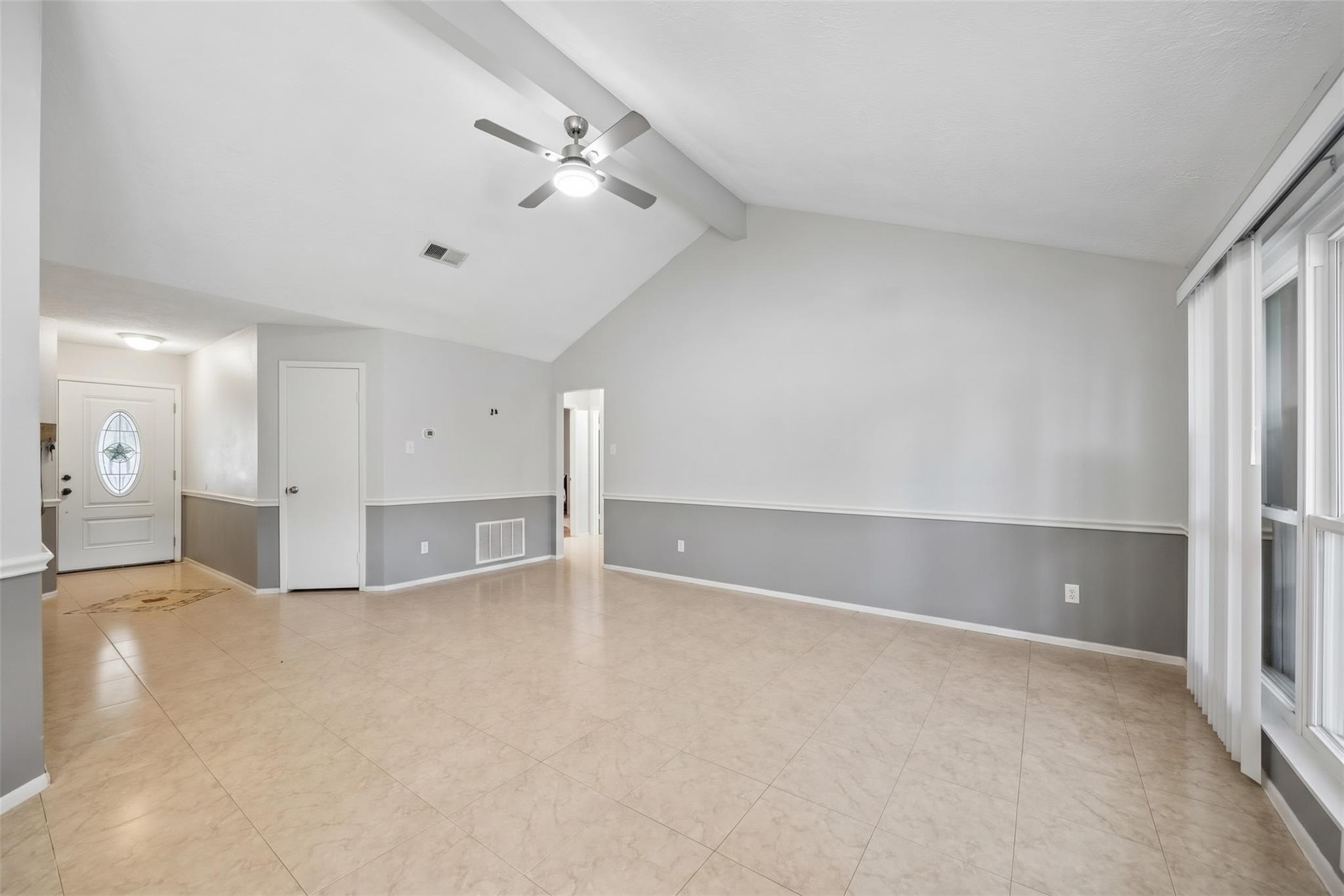 21015 Waymare Lane Property Photo 7