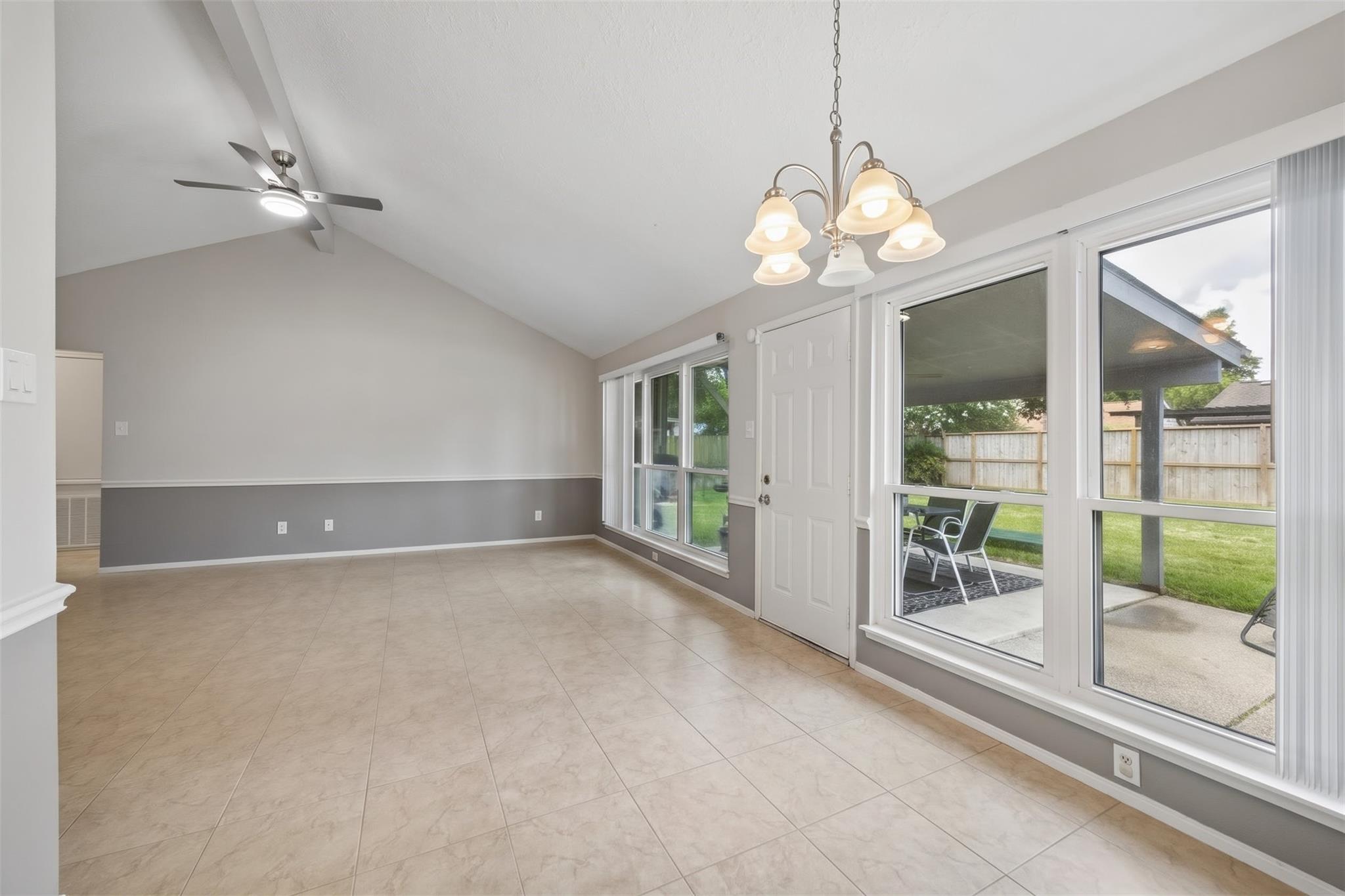 21015 Waymare Lane Property Photo 8