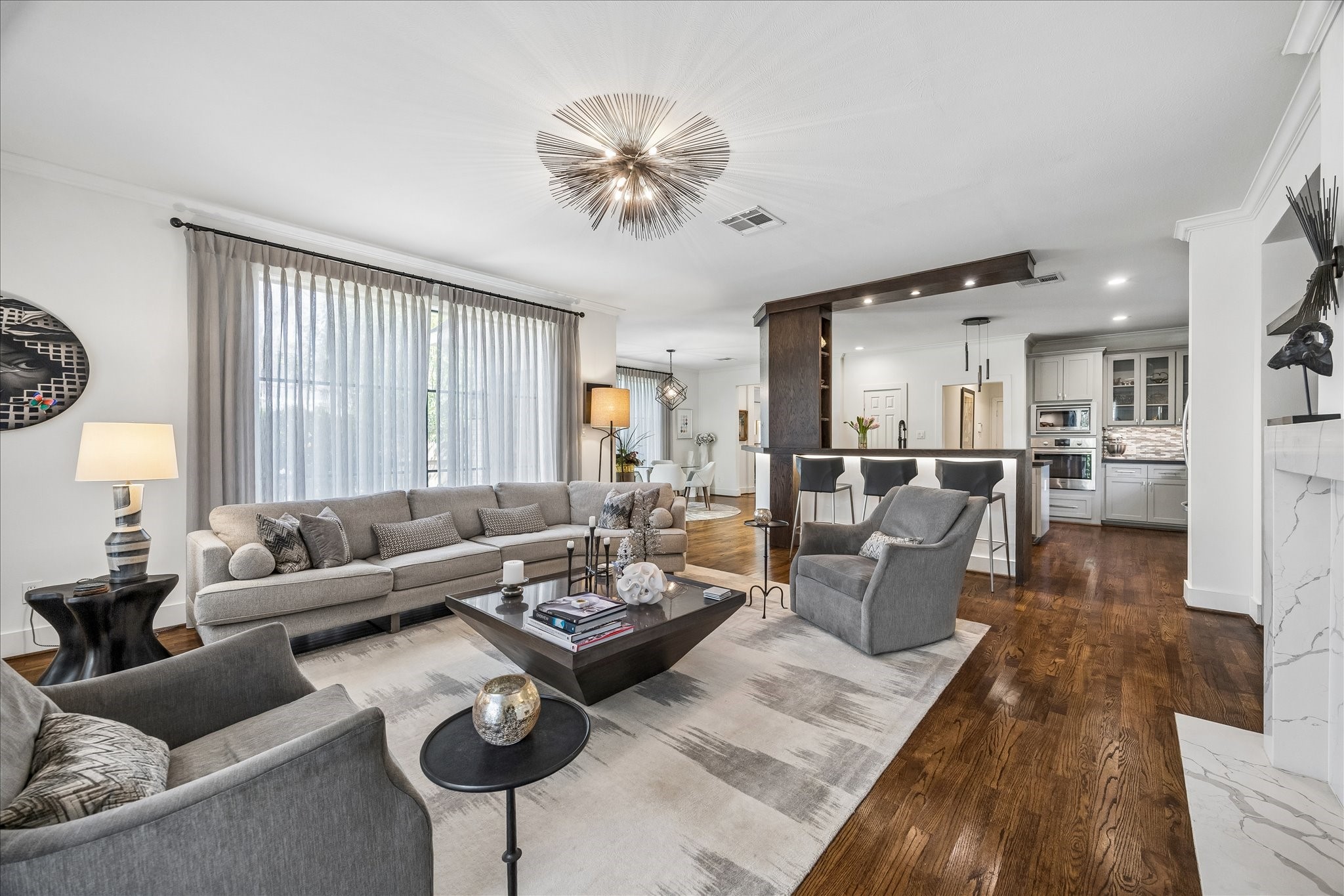 2402 Mcclendon Street Property Photo 17