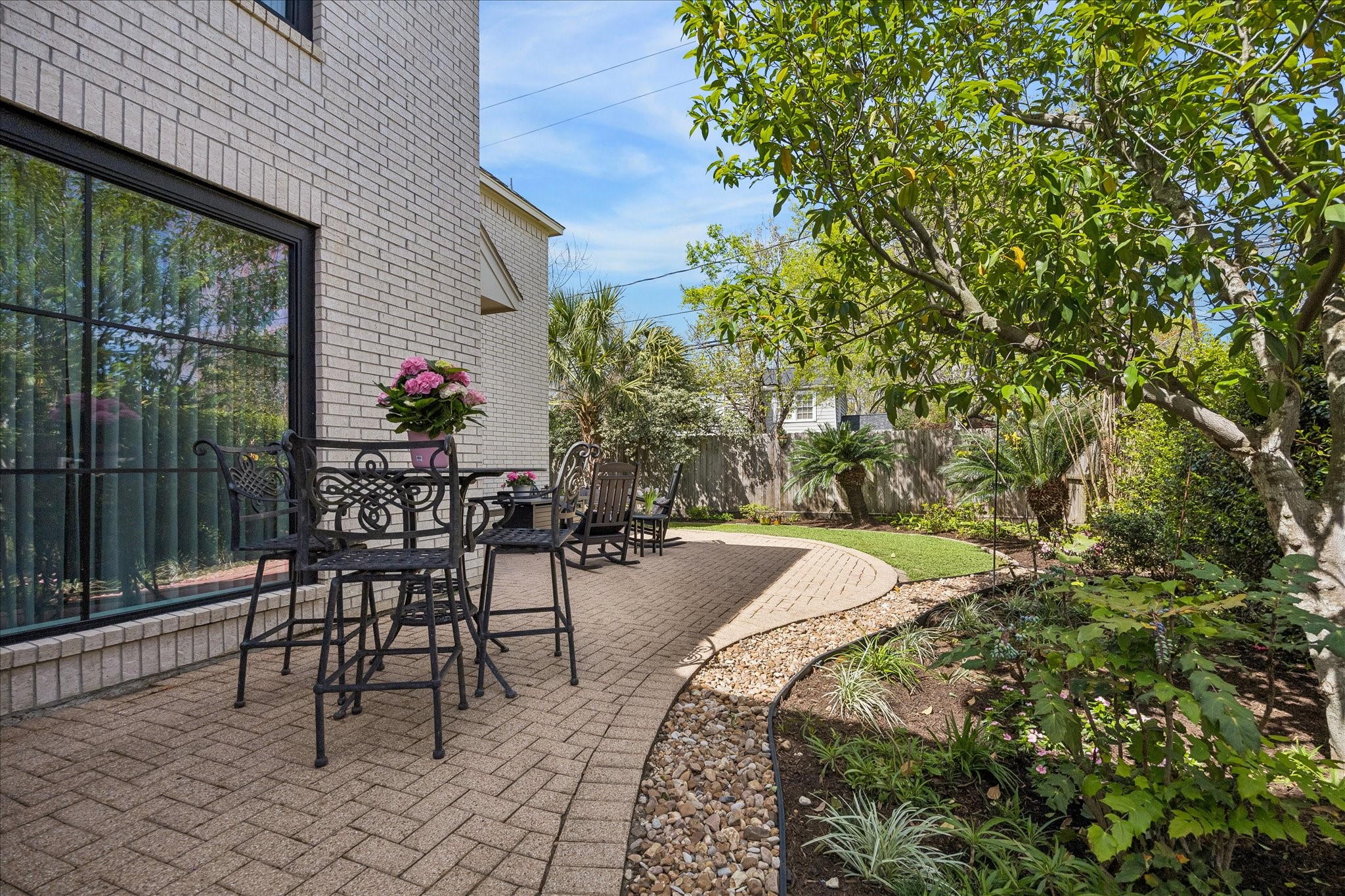 2402 Mcclendon Street Property Photo 46