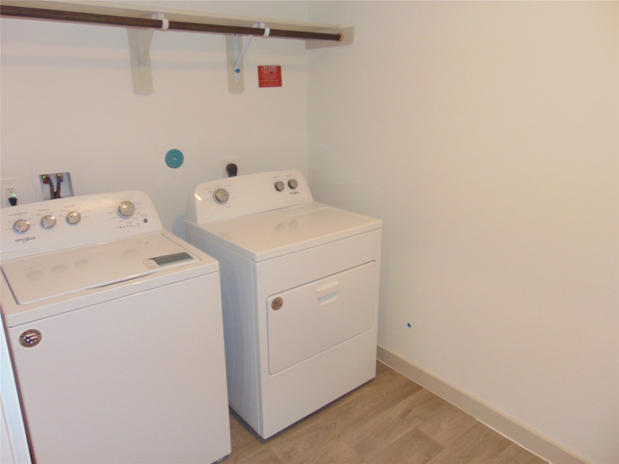 6918 Morales Way Property Photo 15