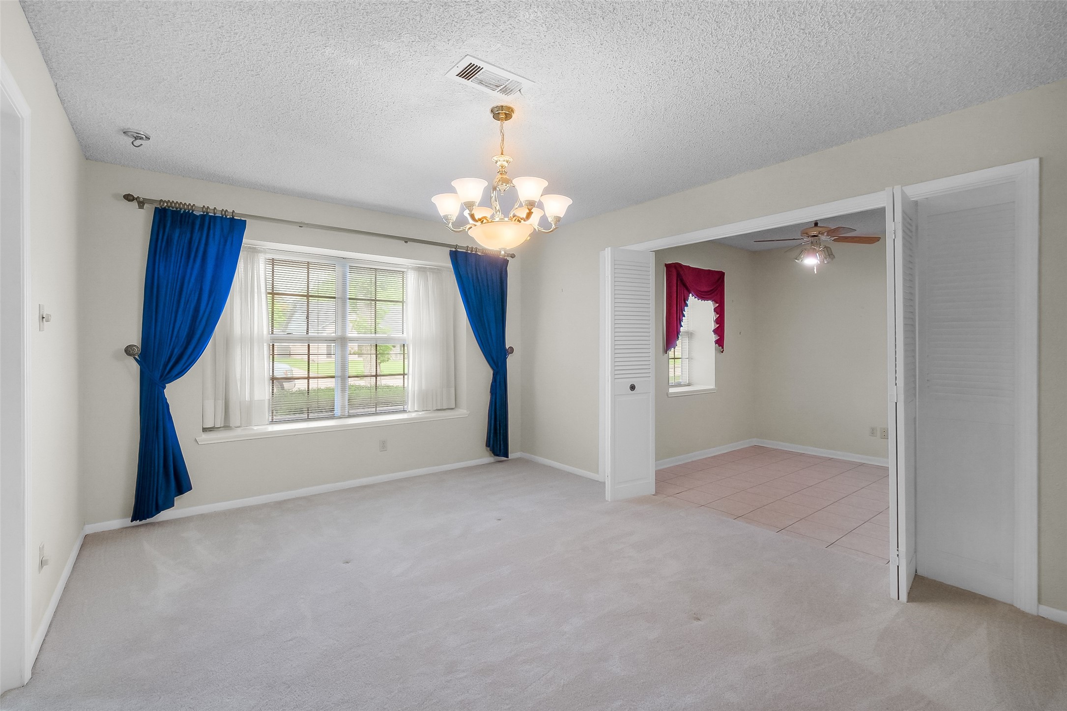 2015 Tanglelane Street Property Photo 6