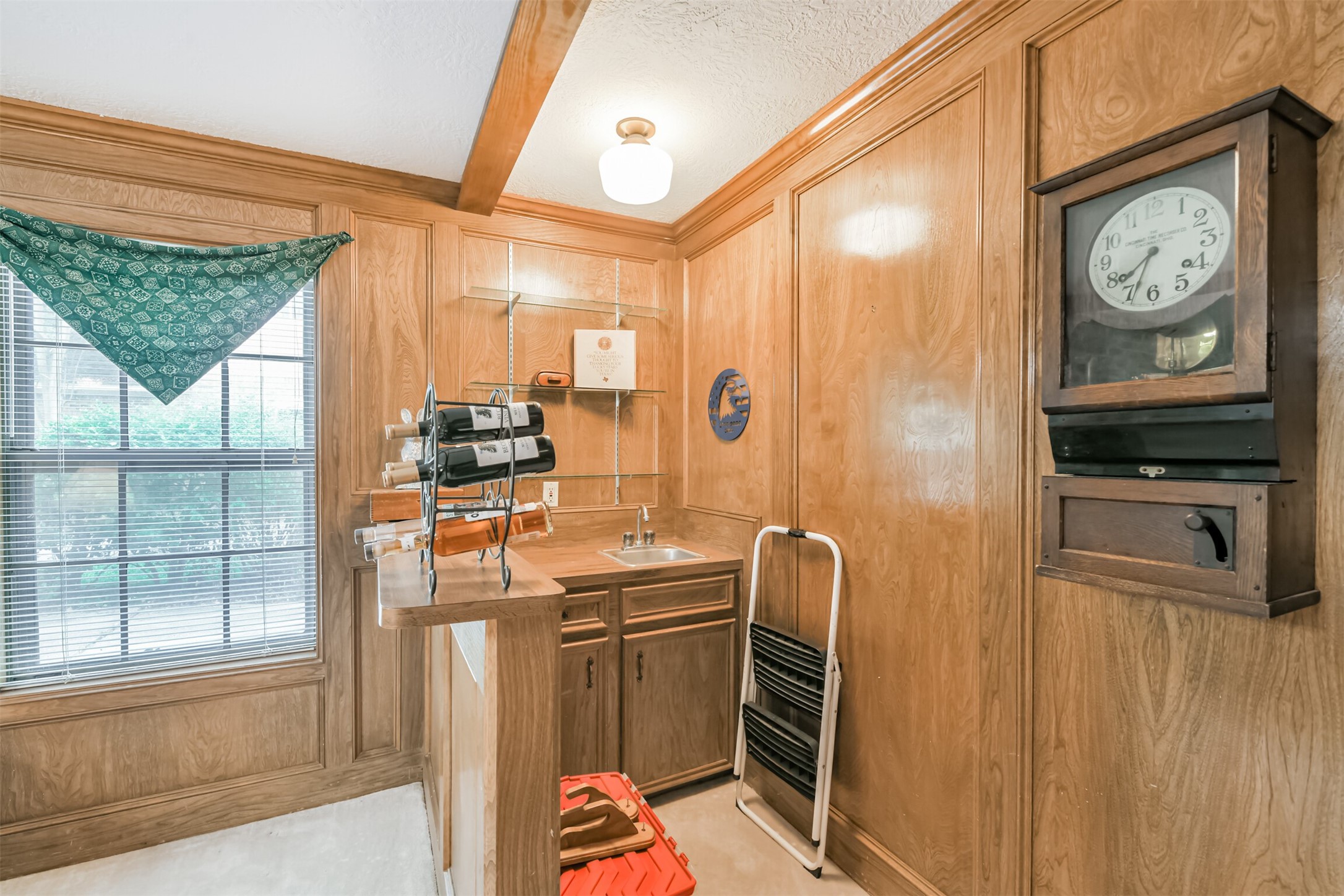 6 Amara Court Property Photo 10