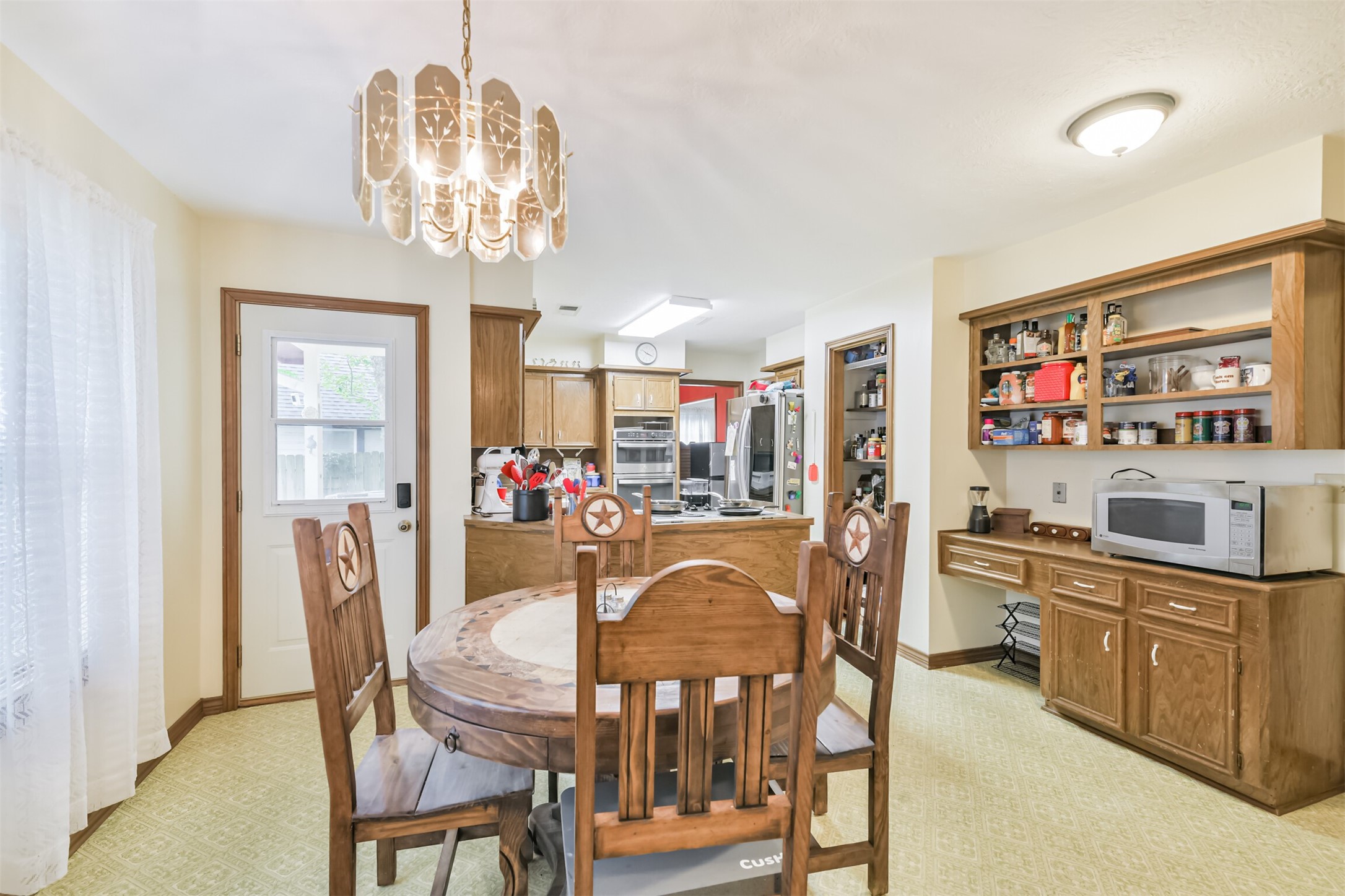 6 Amara Court Property Photo 11