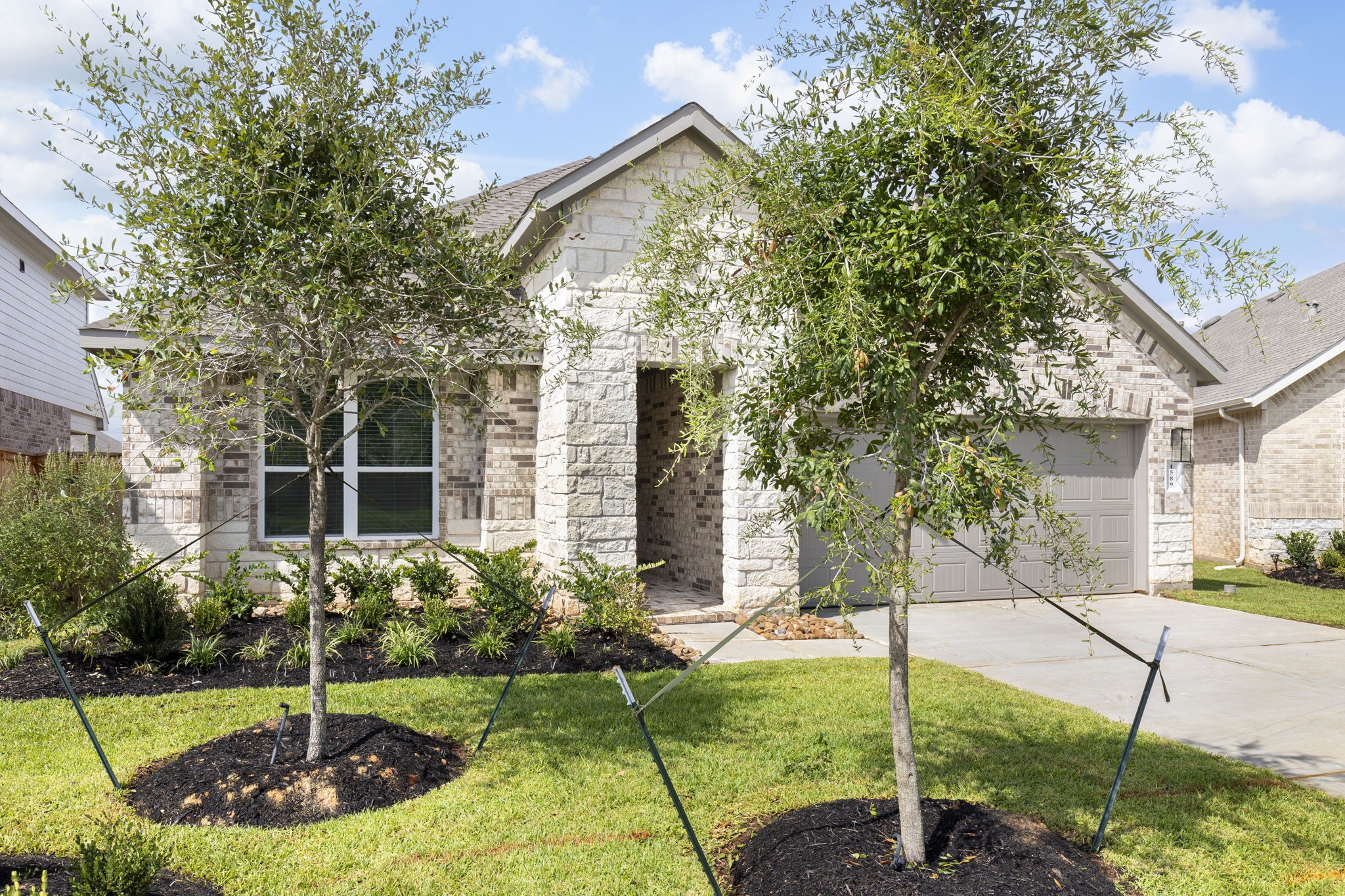 1589 Oakdale Crest Road Property Photo 4