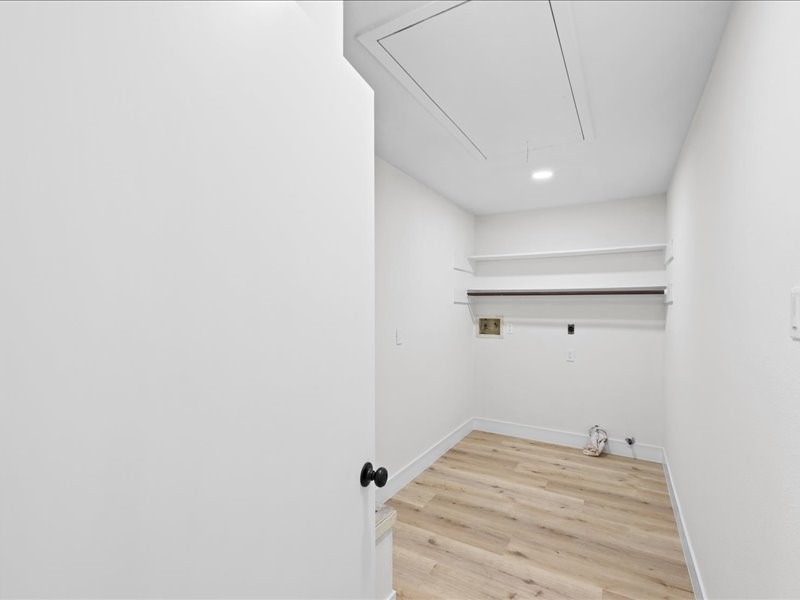 2314 Edgedale Drive Property Photo 11