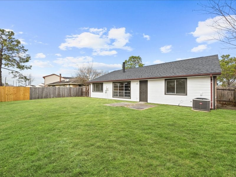 2314 Edgedale Drive Property Photo 28